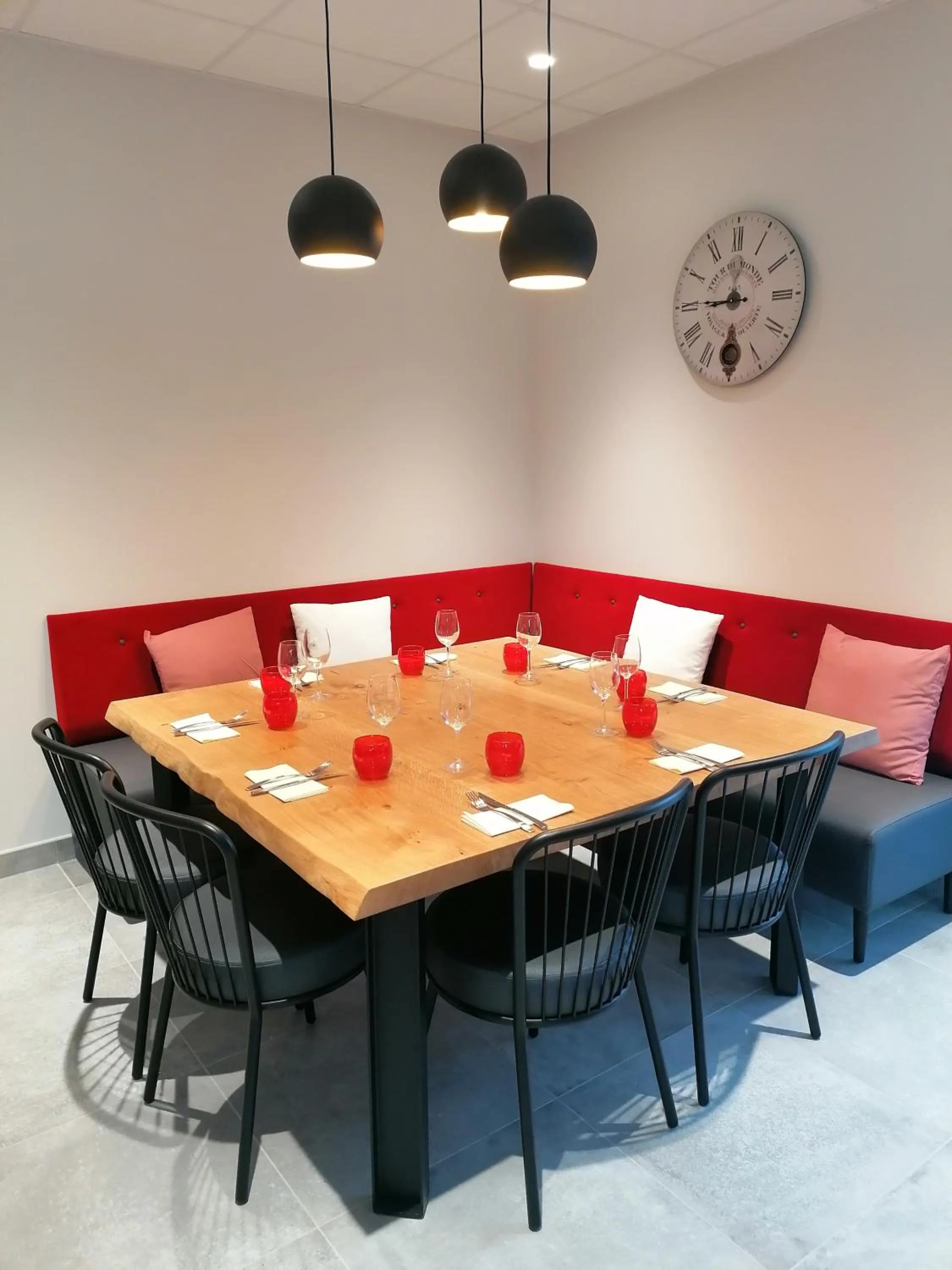 Restaurant/places to eat in Logis Hôtel Angers Sud