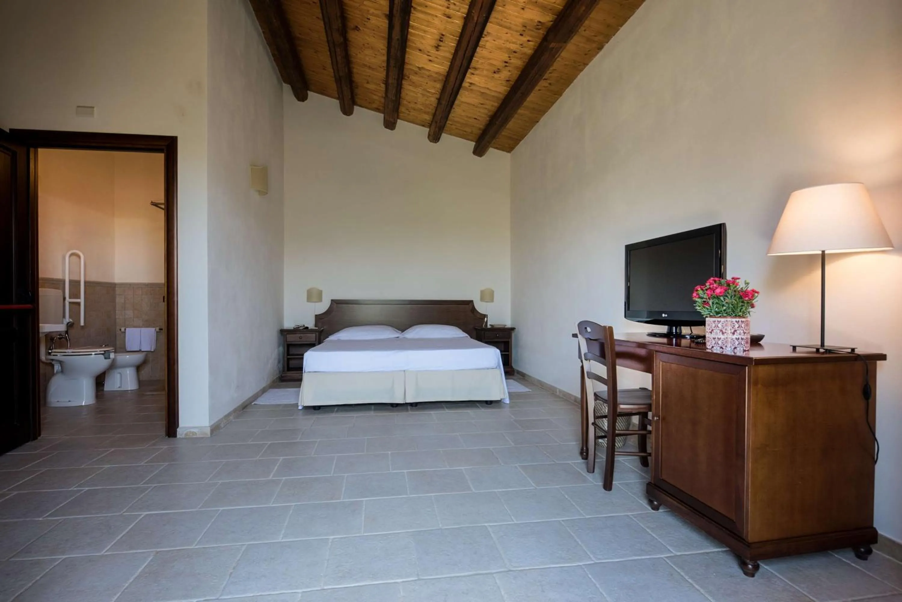 Bedroom, Bed in La Dimora di Spartivento - BW Signature Collection