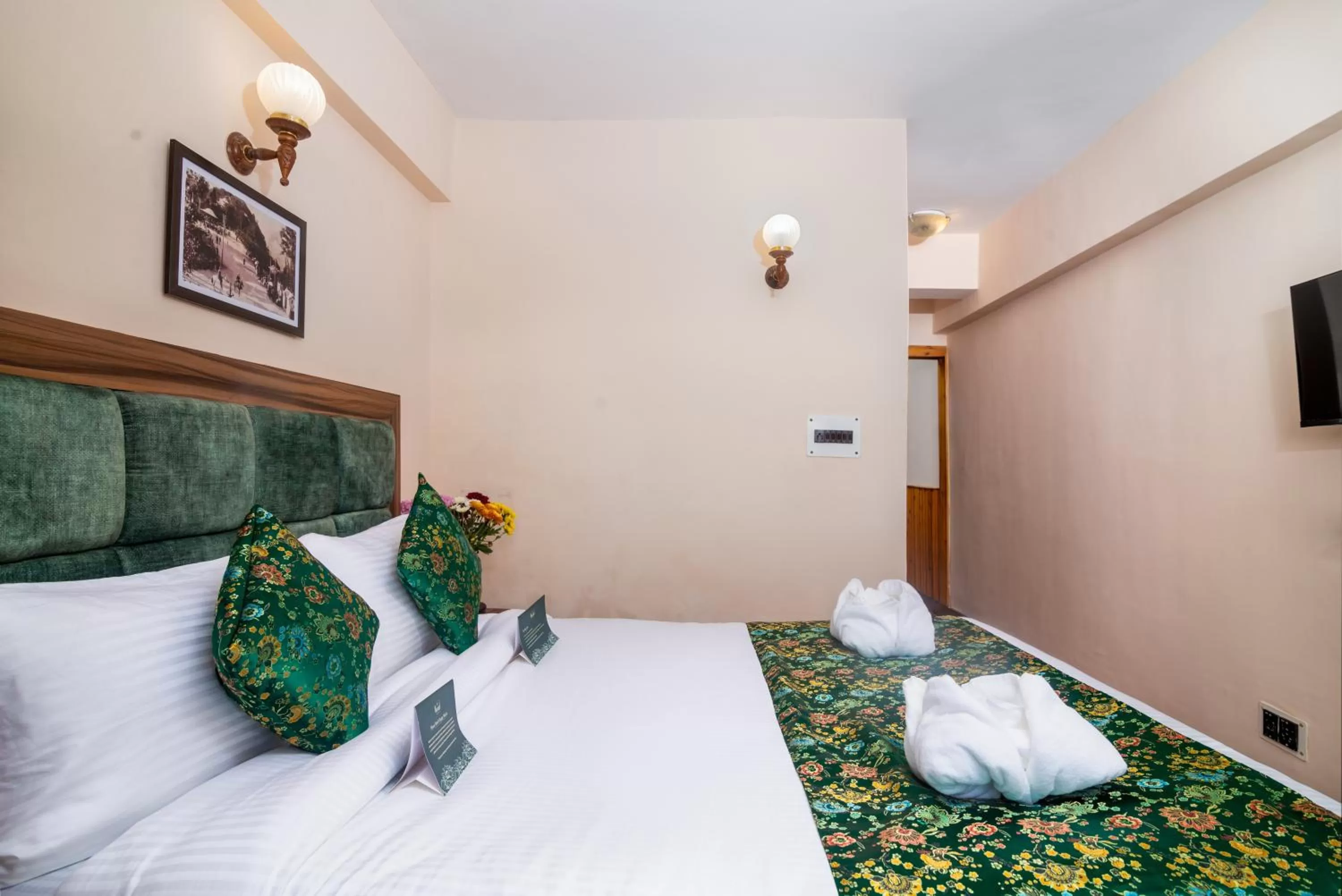 Bed in Muscatel Roma - 400 Mts from Mall Road