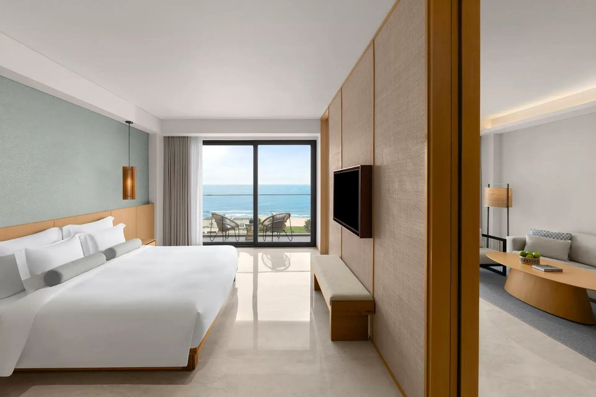 Monogram Suite Double Ocean View with Monogram Lounge Access - Mini-bar included once per stay, Daily Guest Activities in Shilla Monogram Danang Monogram Suite Double Ocean View with Monogram Lounge Access - Mini-bar included once per stay, Daily Guest Activities in Shilla Monogram Danang