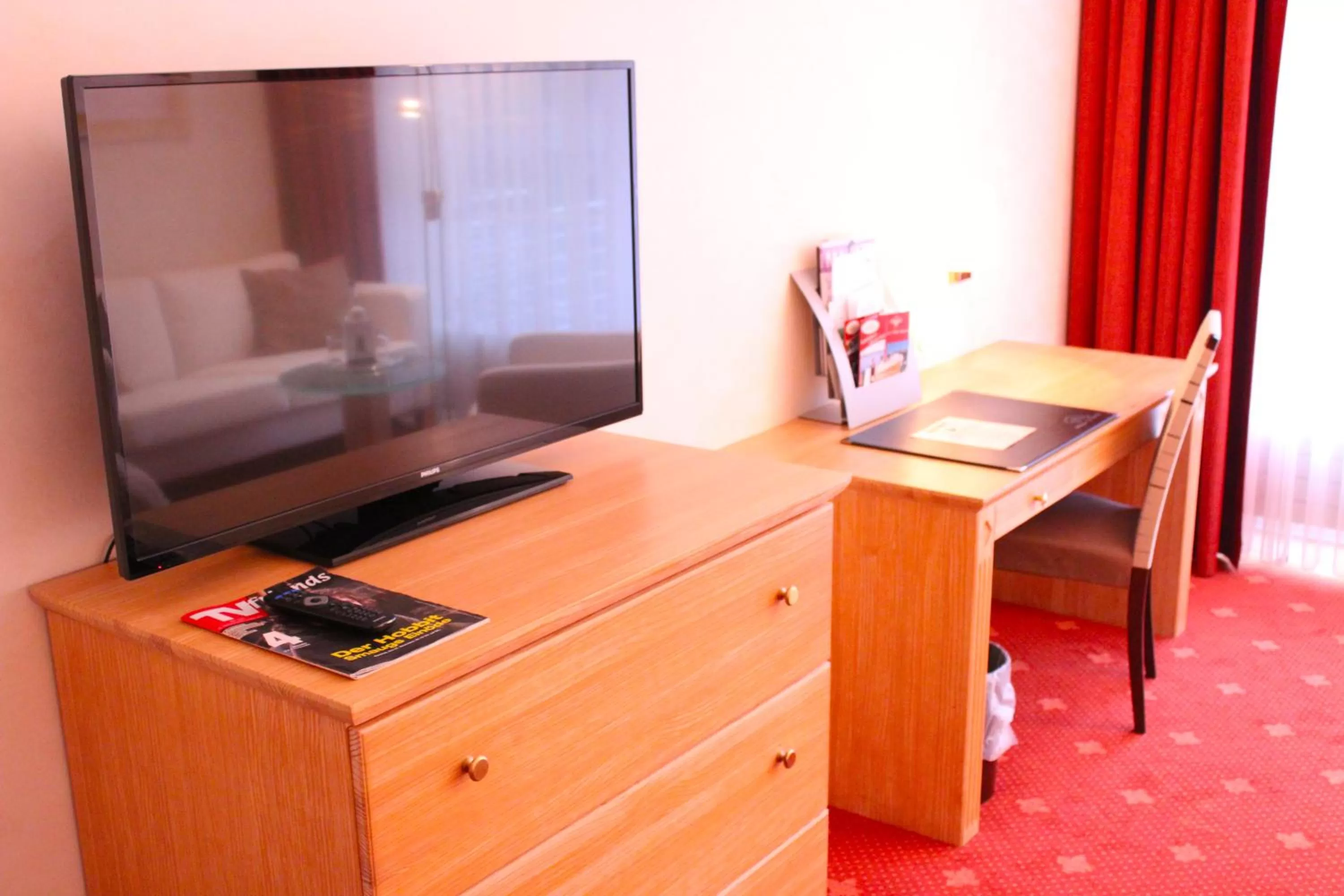 TV and multimedia in Hotel Villa Gropius