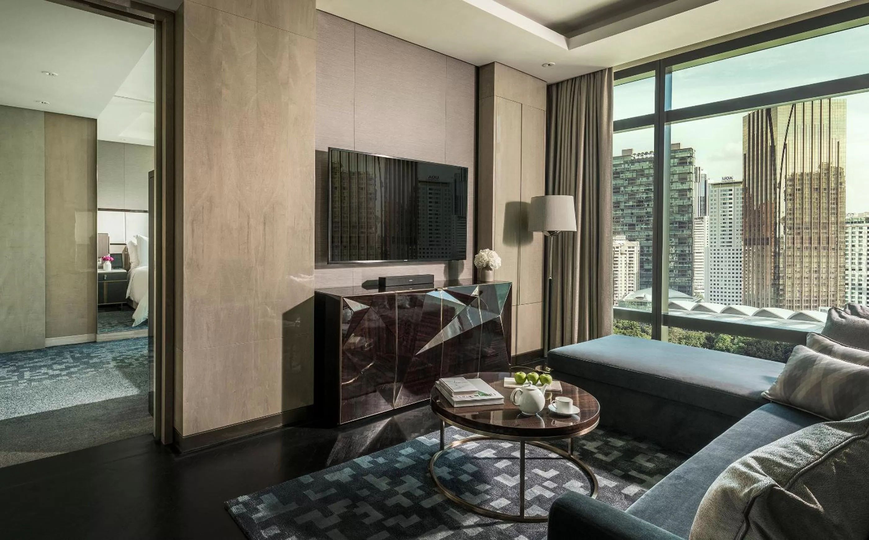 Living room, Bed in Four Seasons Hotel Kuala Lumpur