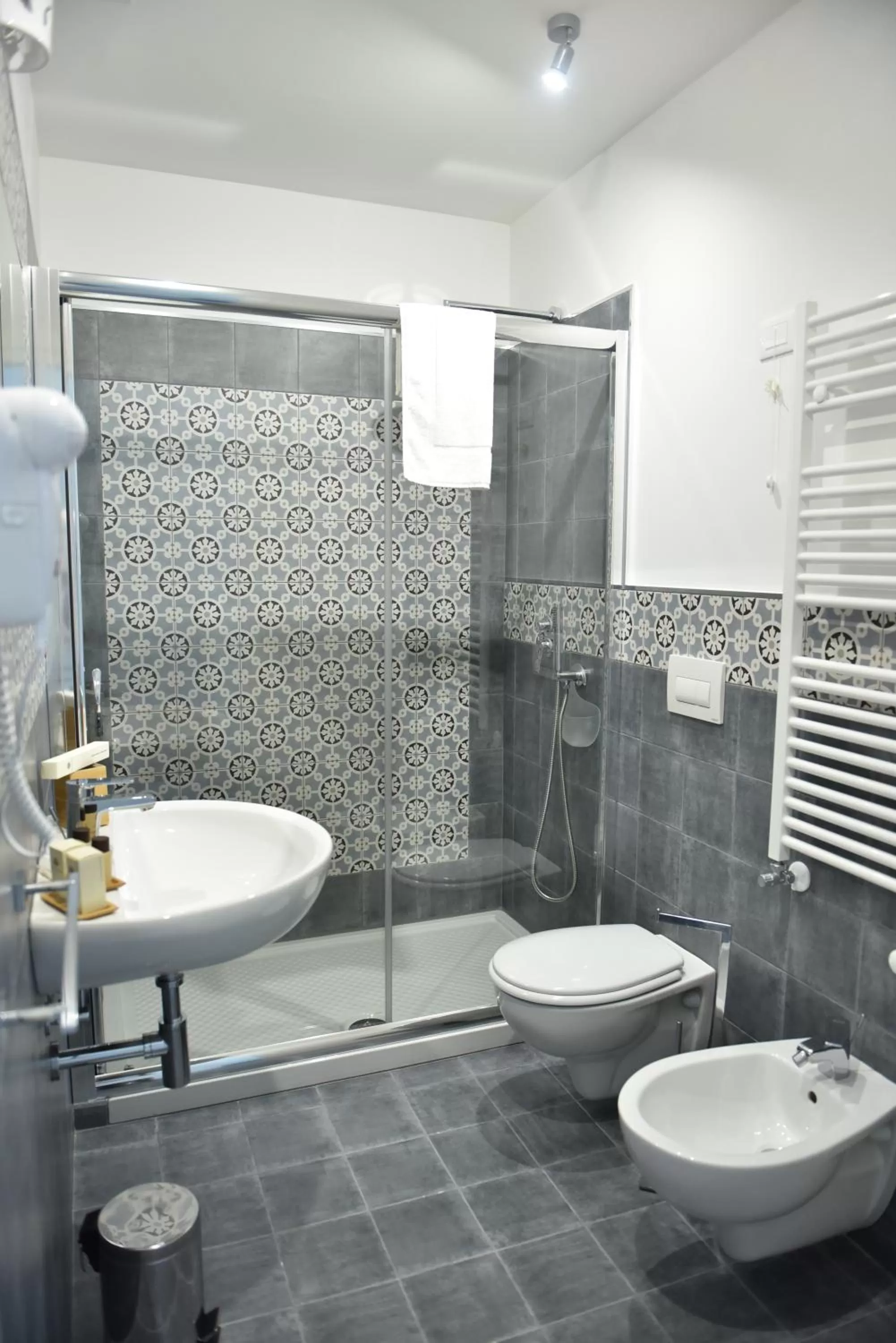 Bathroom in Tobacco Suite