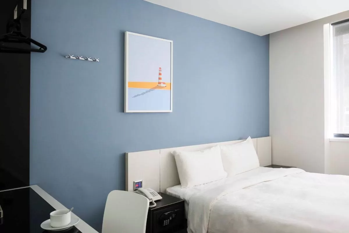 Photo of the whole room, Bed in CityInn Hotel Taipei Station Branch III