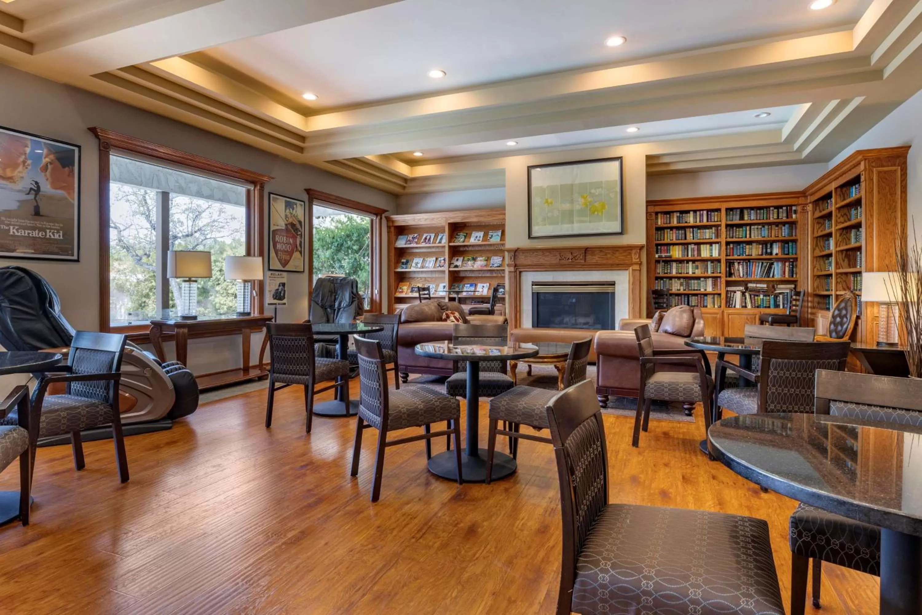 Library in Best Western Plus Thousand Oaks Inn