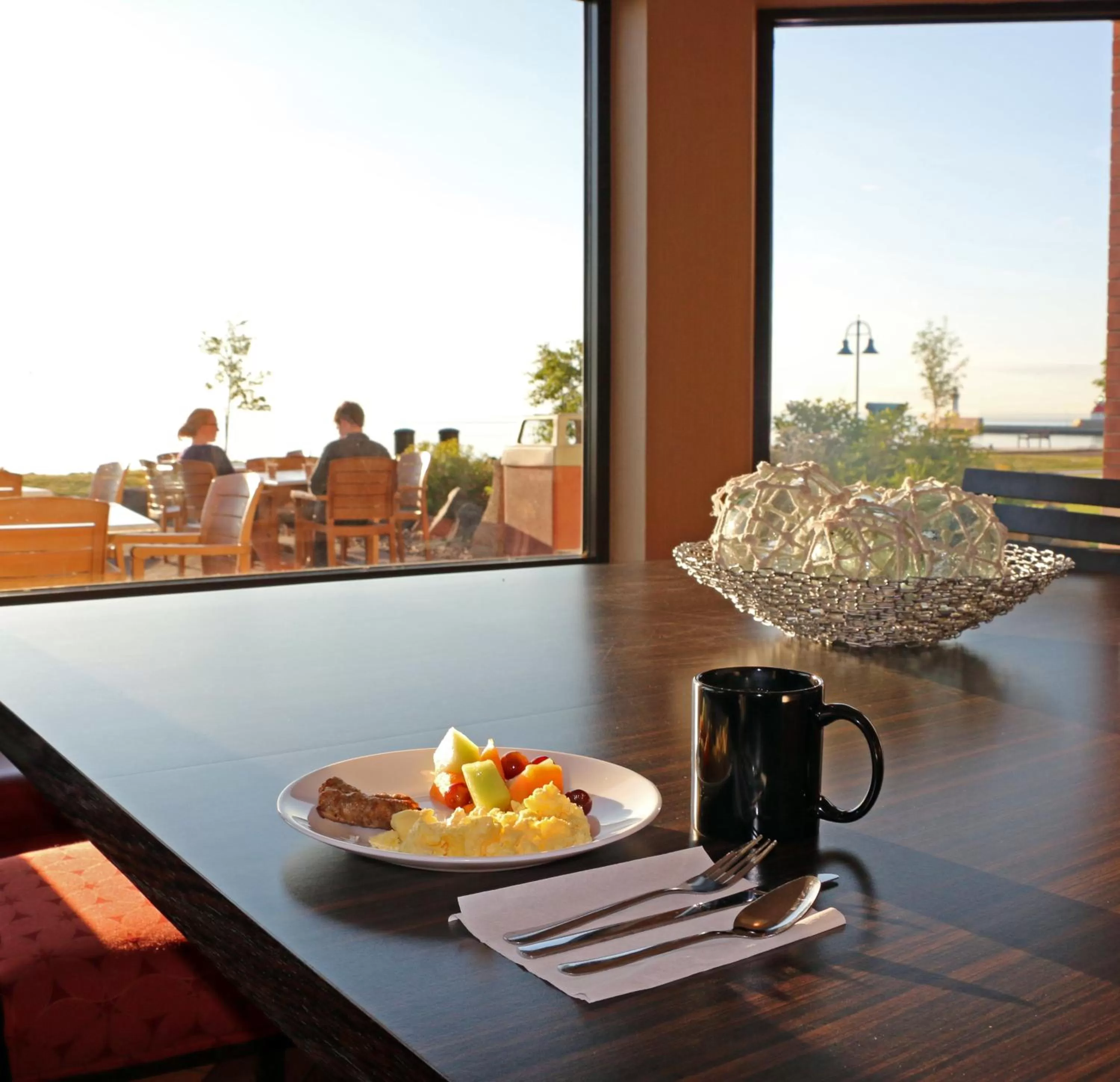 Restaurant/places to eat in The Inn on Lake Superior