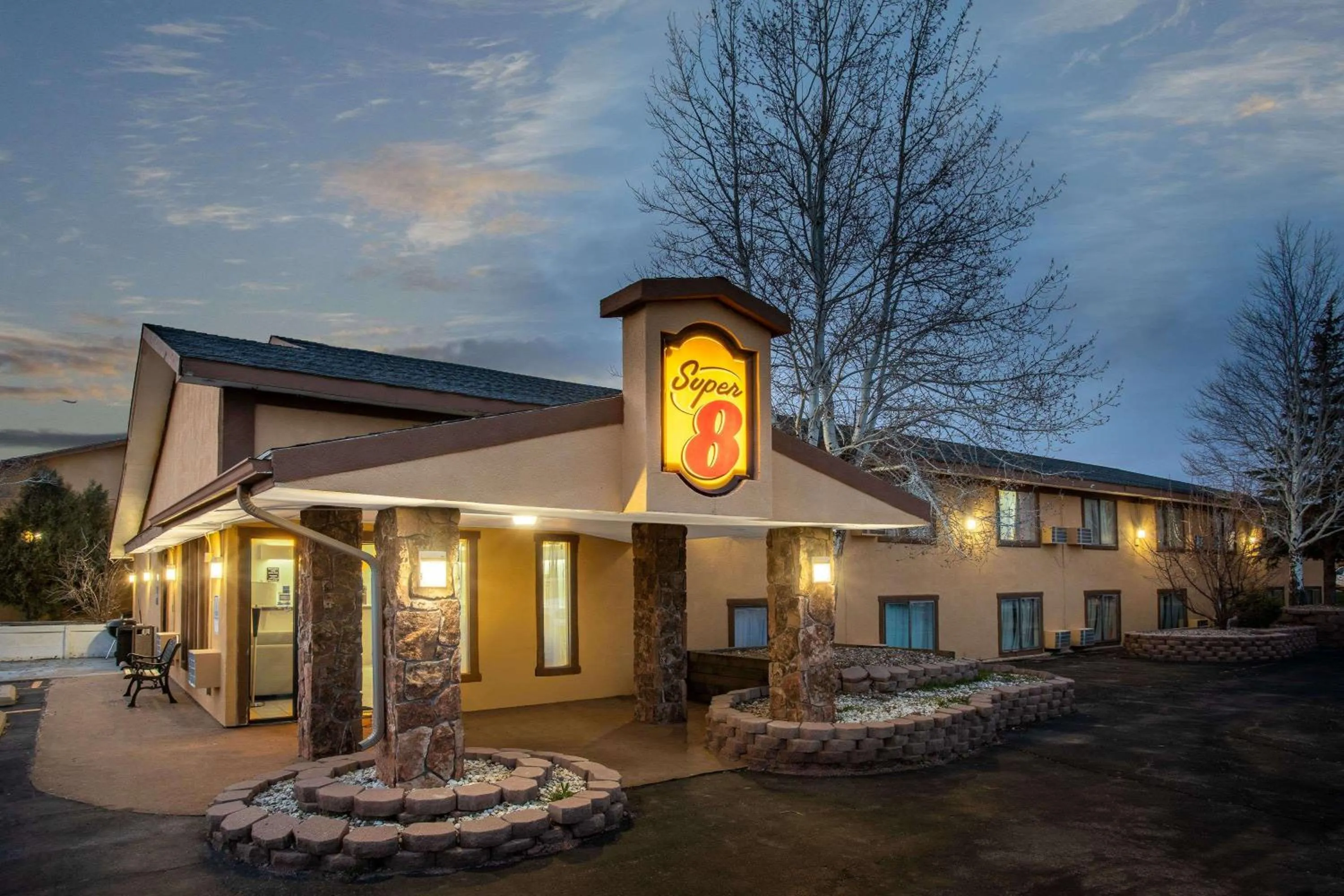 Property building in Super 8 by Wyndham Craig