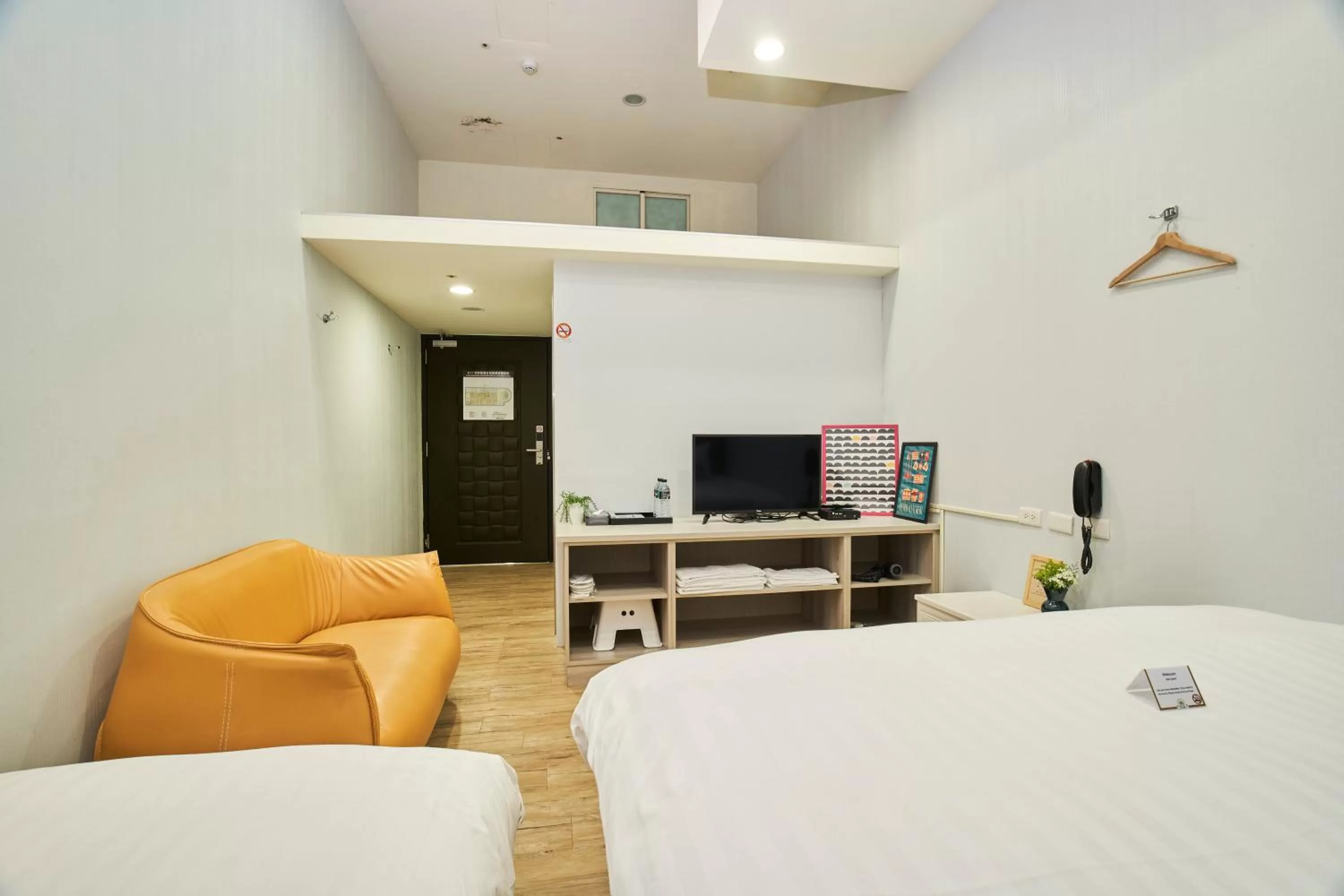 TV and multimedia, Bed in Place‧X Hotel