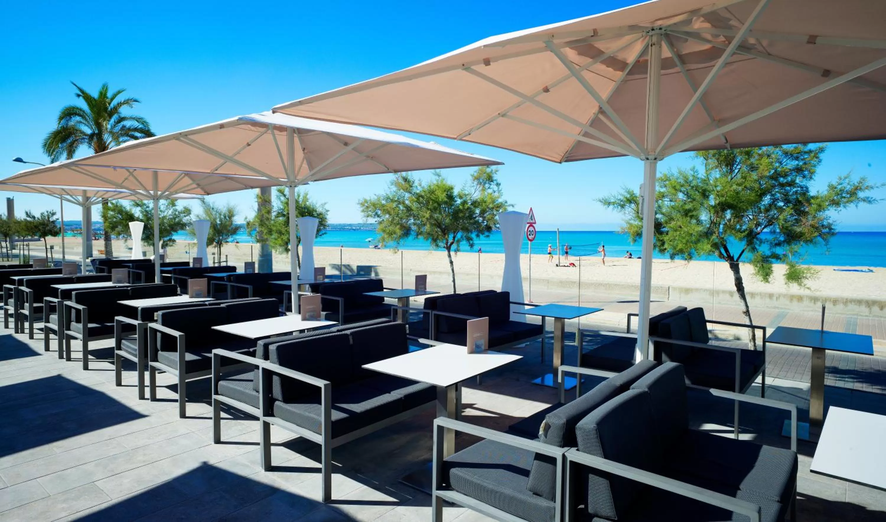 Restaurant/places to eat in Aparthotel Fontanellas Playa