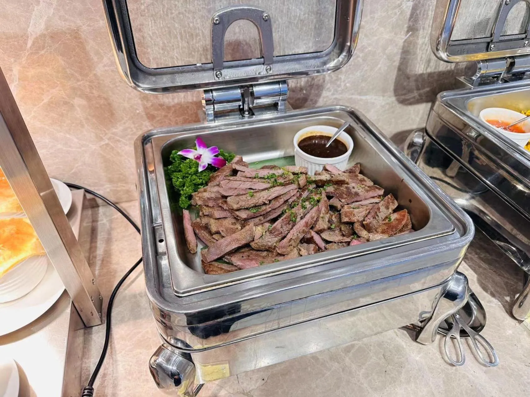 Food and drinks in Bridal Tea House Hotel