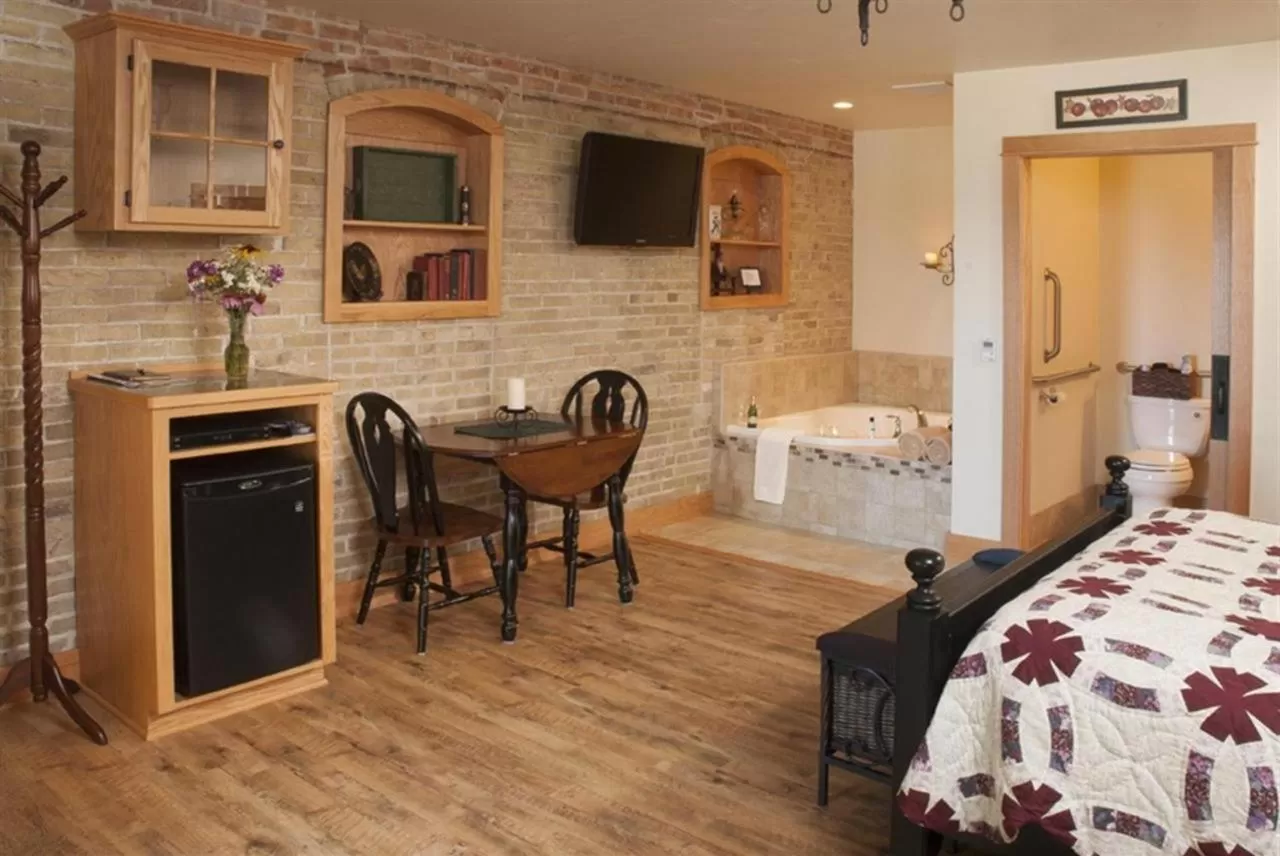 Bedroom, Bed in Lake Orchard Farm Retreat