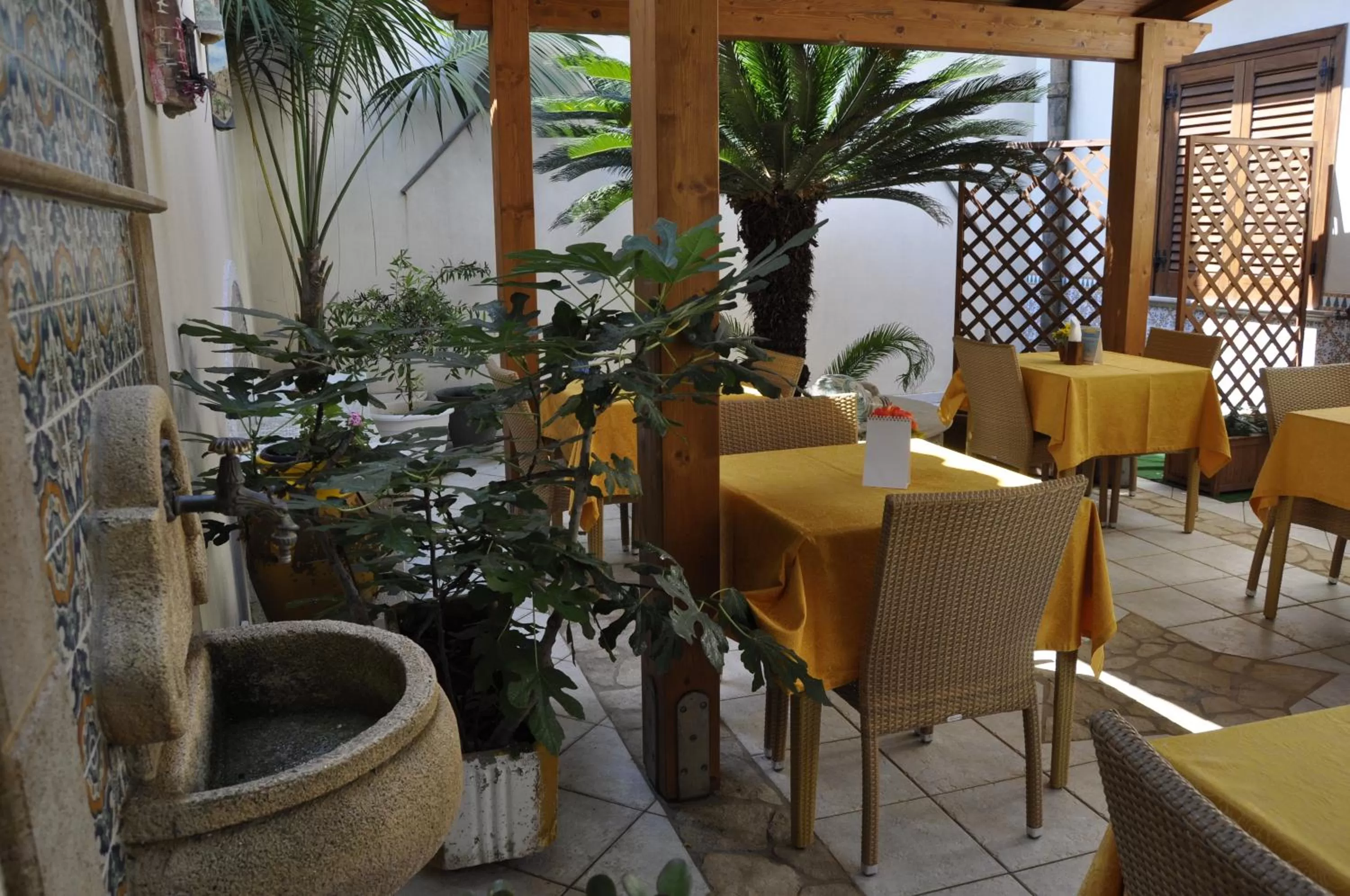 Patio in Al-Tair