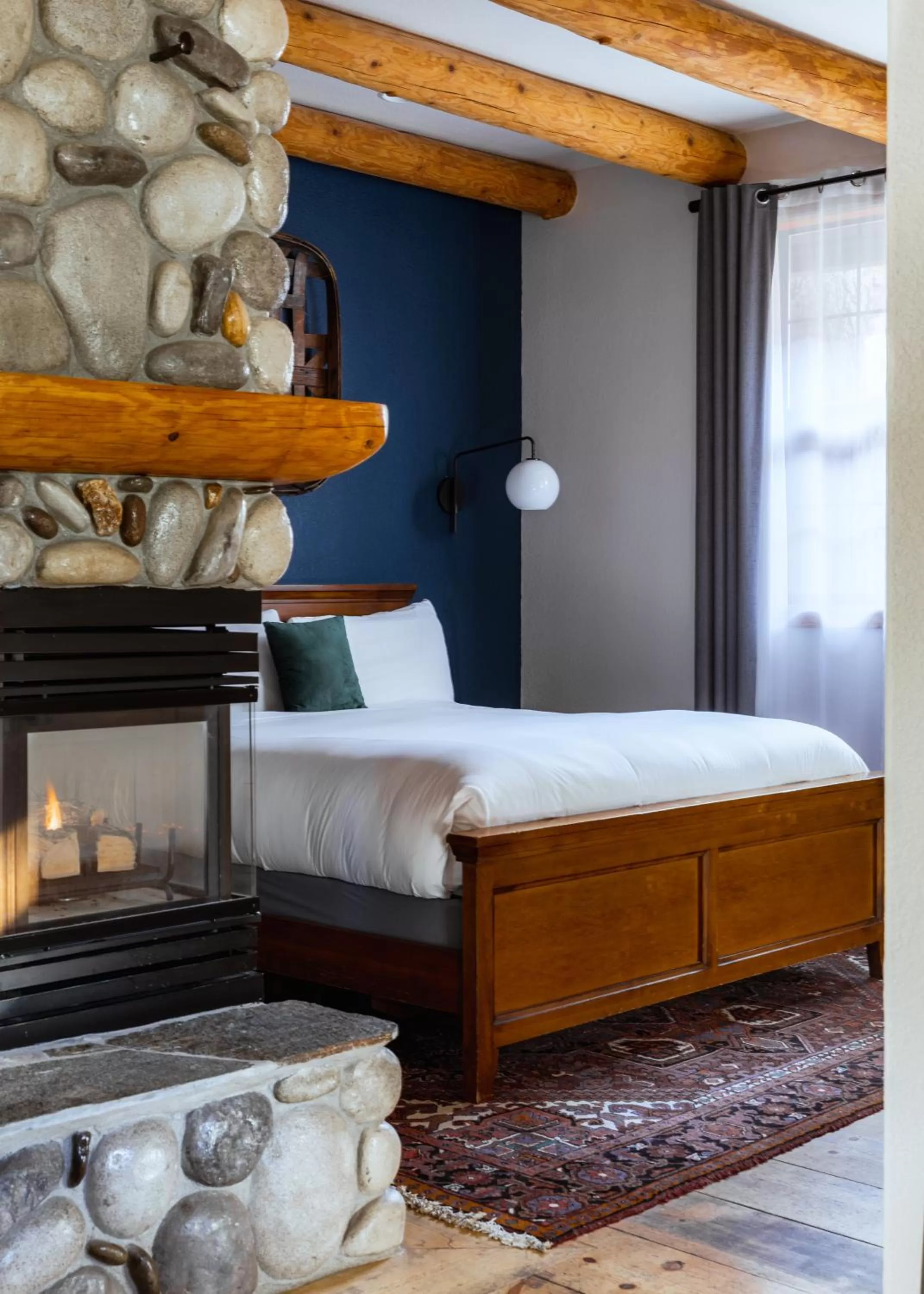 Bed in Black Bear Lodge