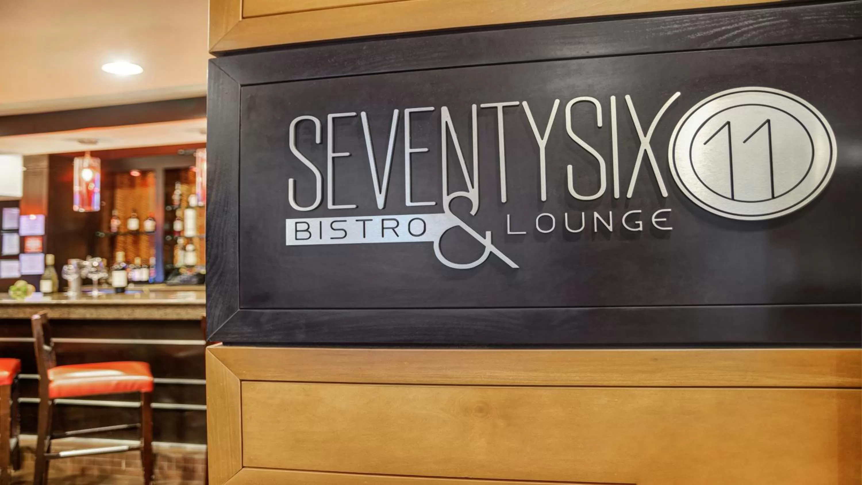 Restaurant/places to eat in Crowne Plaza Houston Galleria Area by IHG