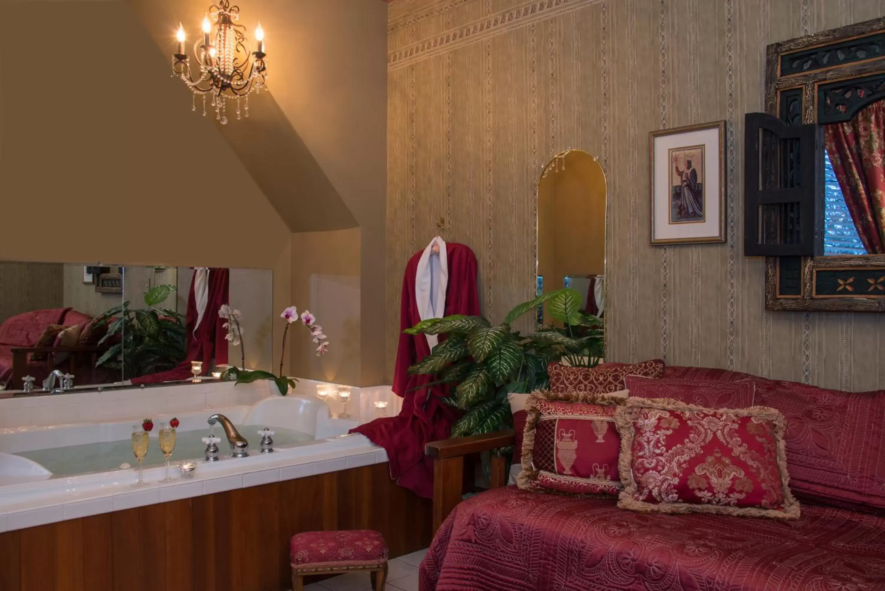 Superior Suite in Sutherland House Victorian Bed and Breakfast Superior Suite in Sutherland House Victorian Bed and Breakfast