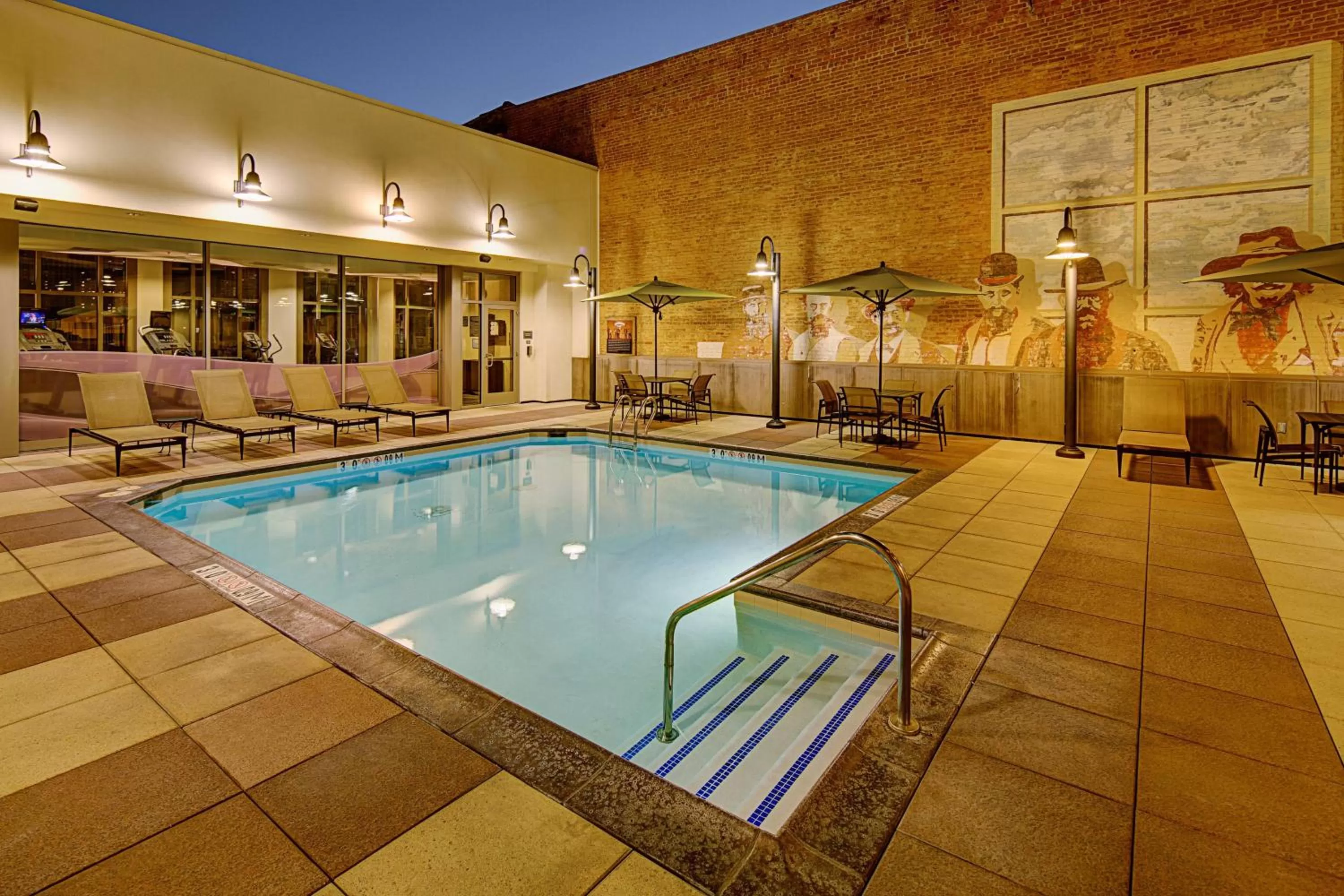 Swimming pool in Residence Inn by Marriott San Diego Downtown/Gaslamp Quarter