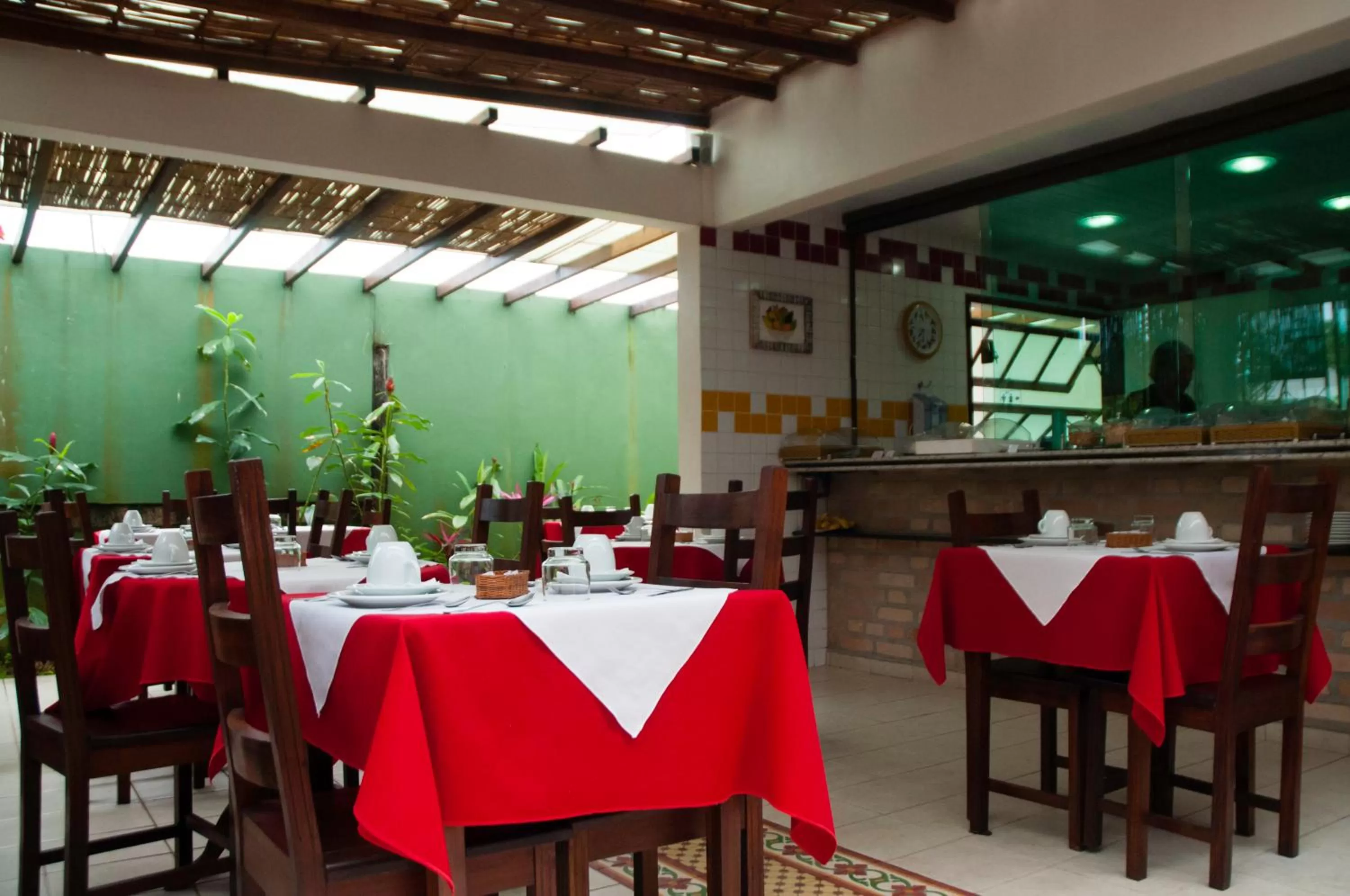 Breakfast, Restaurant/Places to Eat in Pousada Solar D Alcina