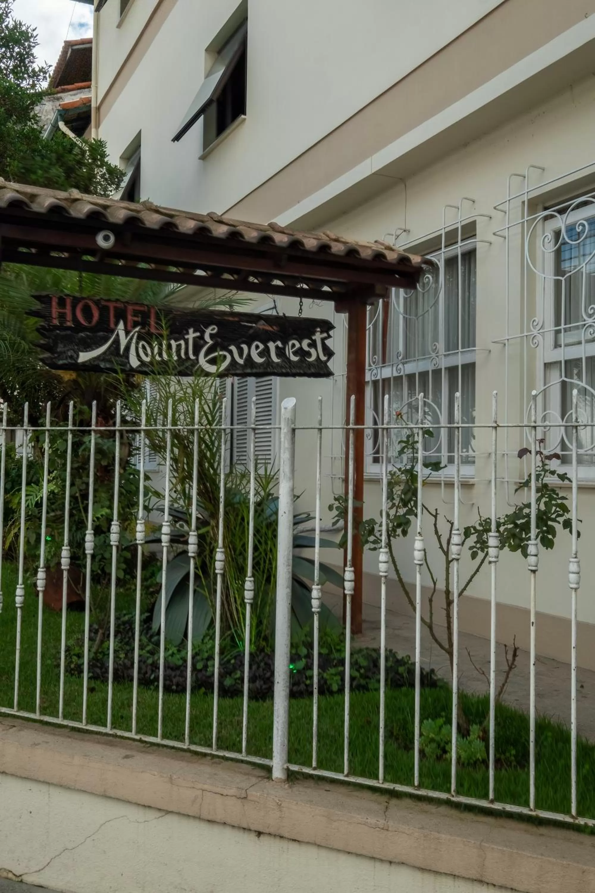 Garden view in Hotel Mount Everest