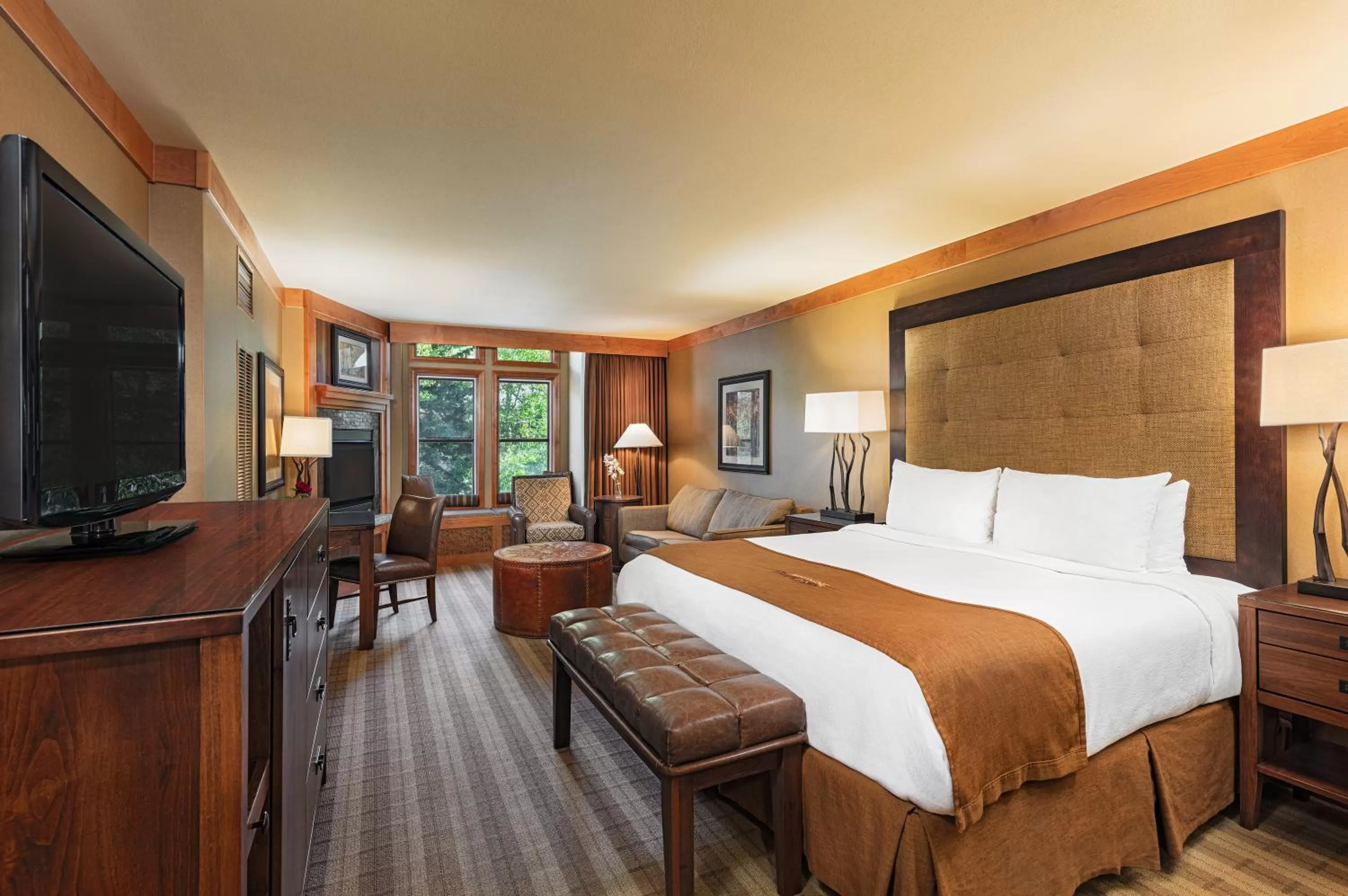 King Suite in Wyoming Inn of Jackson Hole