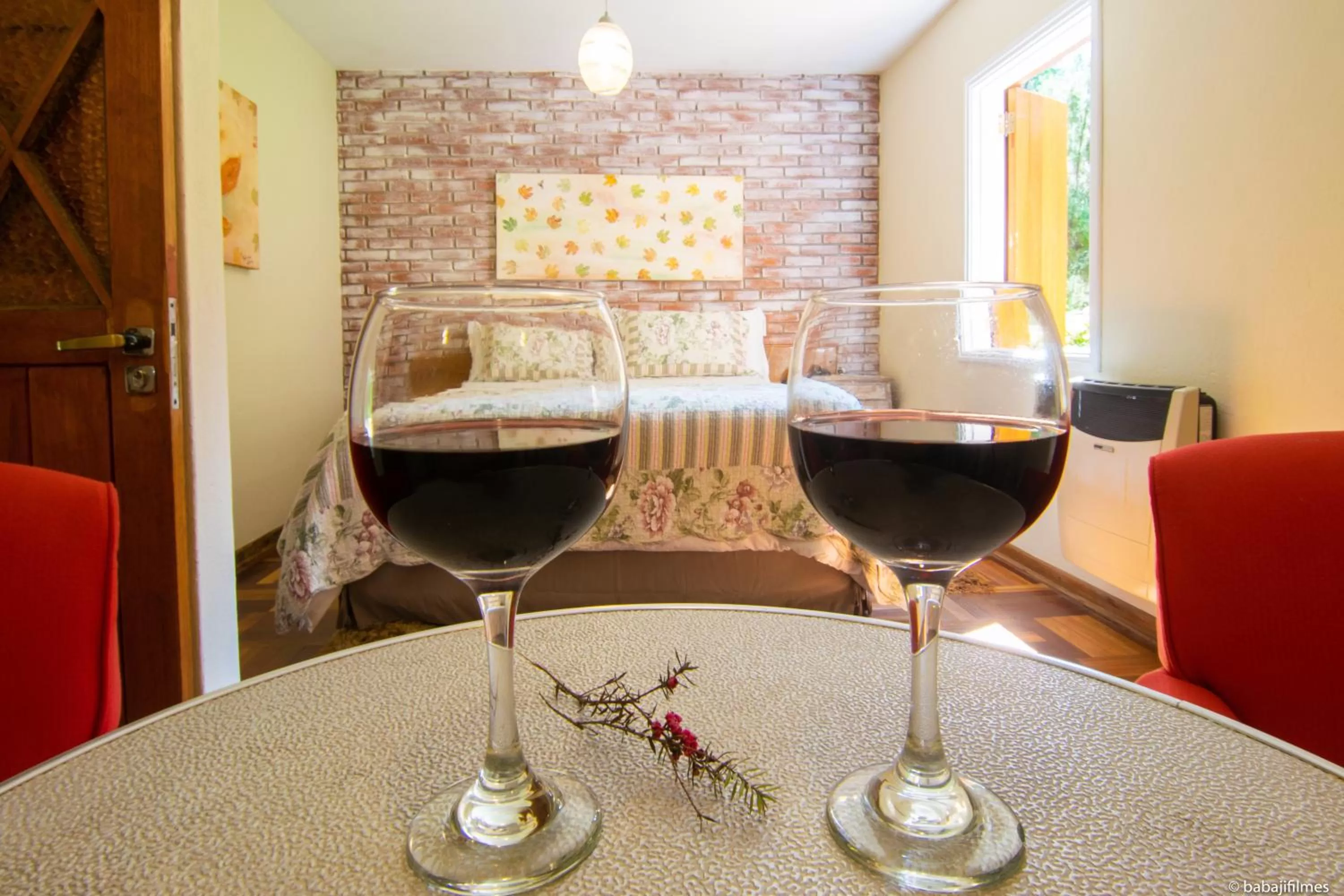 Seating area in Pousada Serra Villena