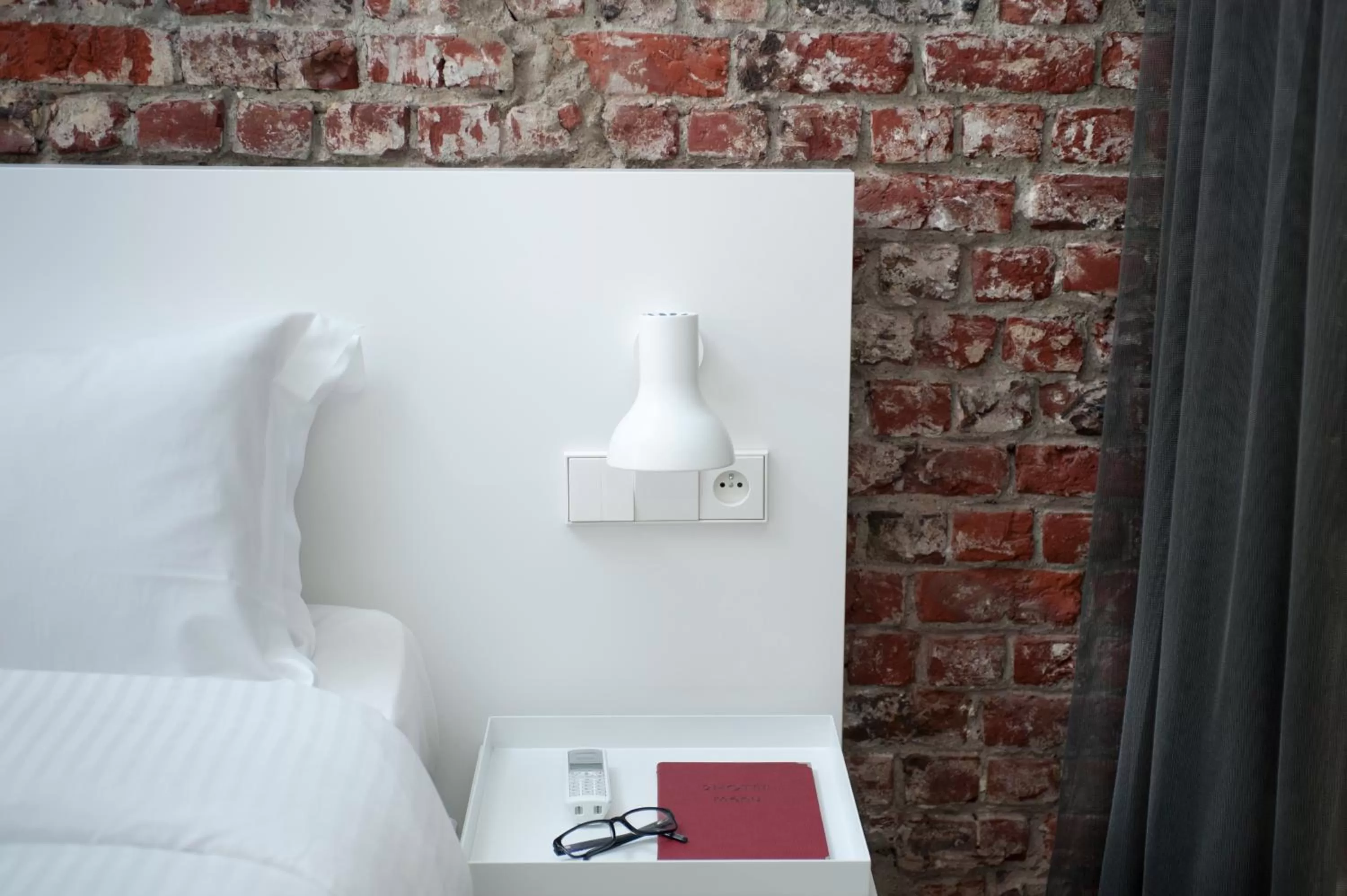 Bed in 9Hotel Central