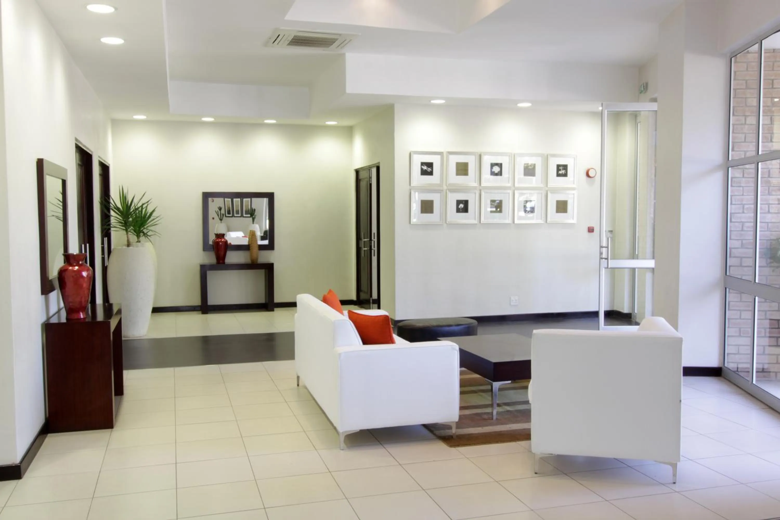 Lobby or reception in Cresta Lodge Gaborone