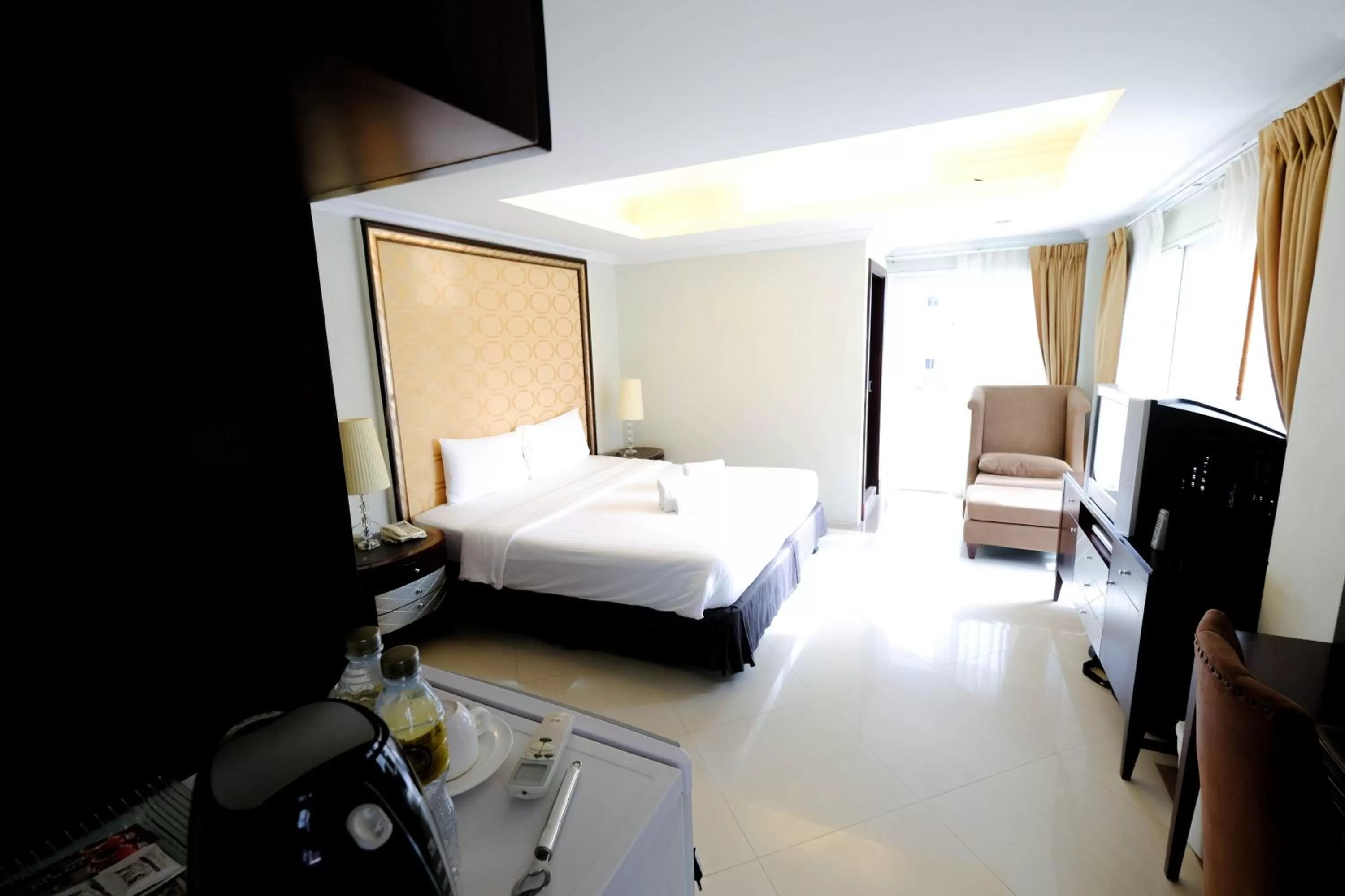 Bed in LK Metropole (Junior Wing)