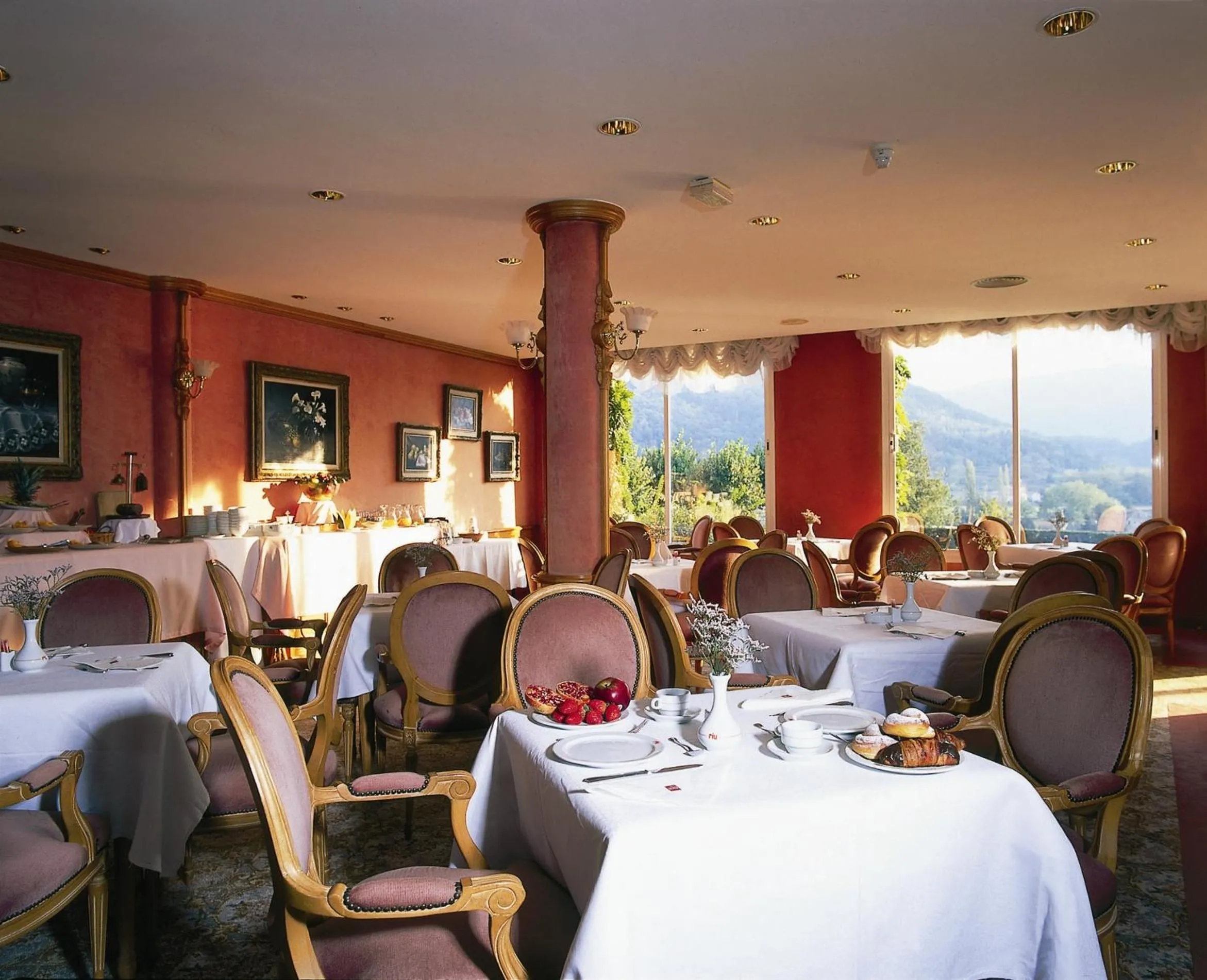 Restaurant/places to eat in Hotel Riu Fluviá