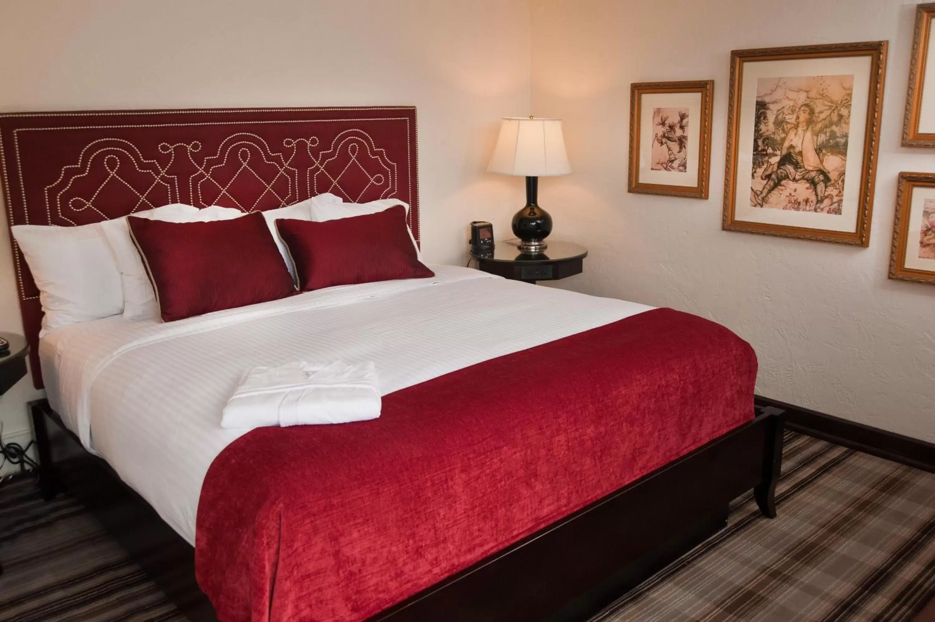 King Suite in The Cheshire King Suite in The Cheshire