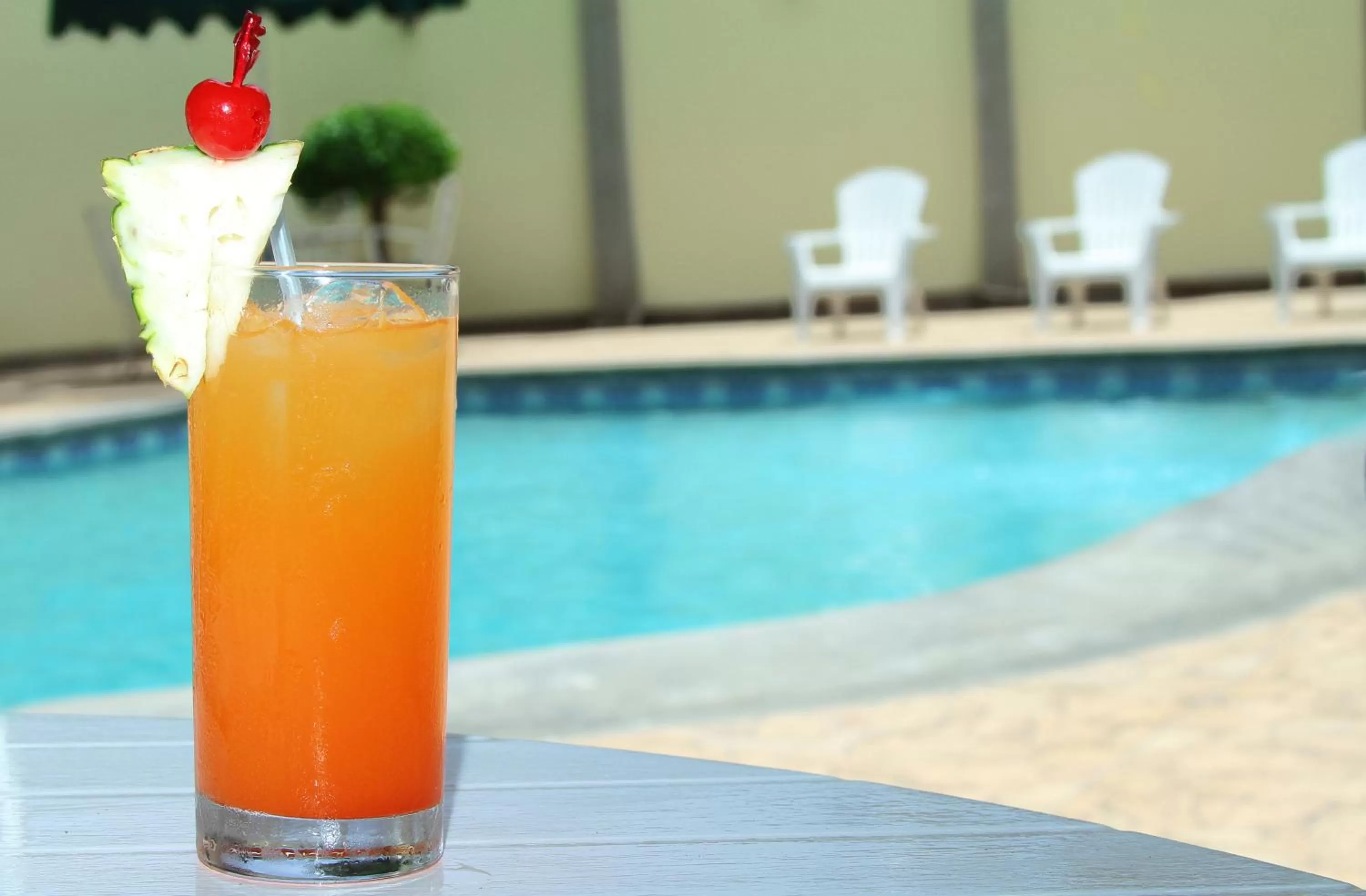 Non alcoholic drinks, Swimming Pool in Hotel Estrella