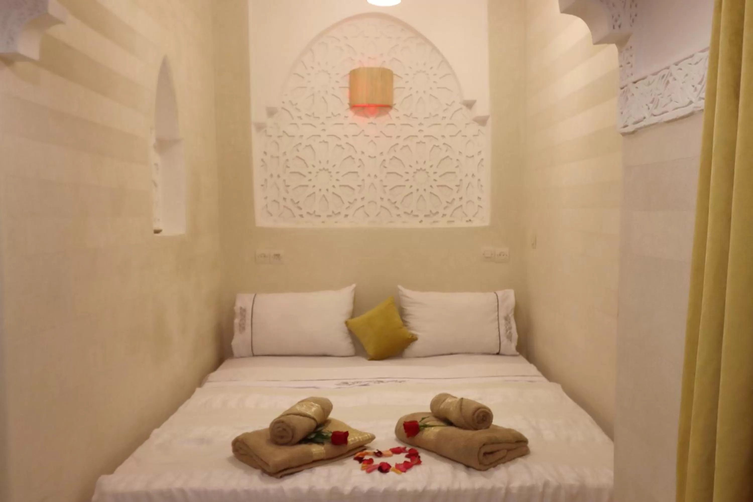 Bed in Riad Venezia