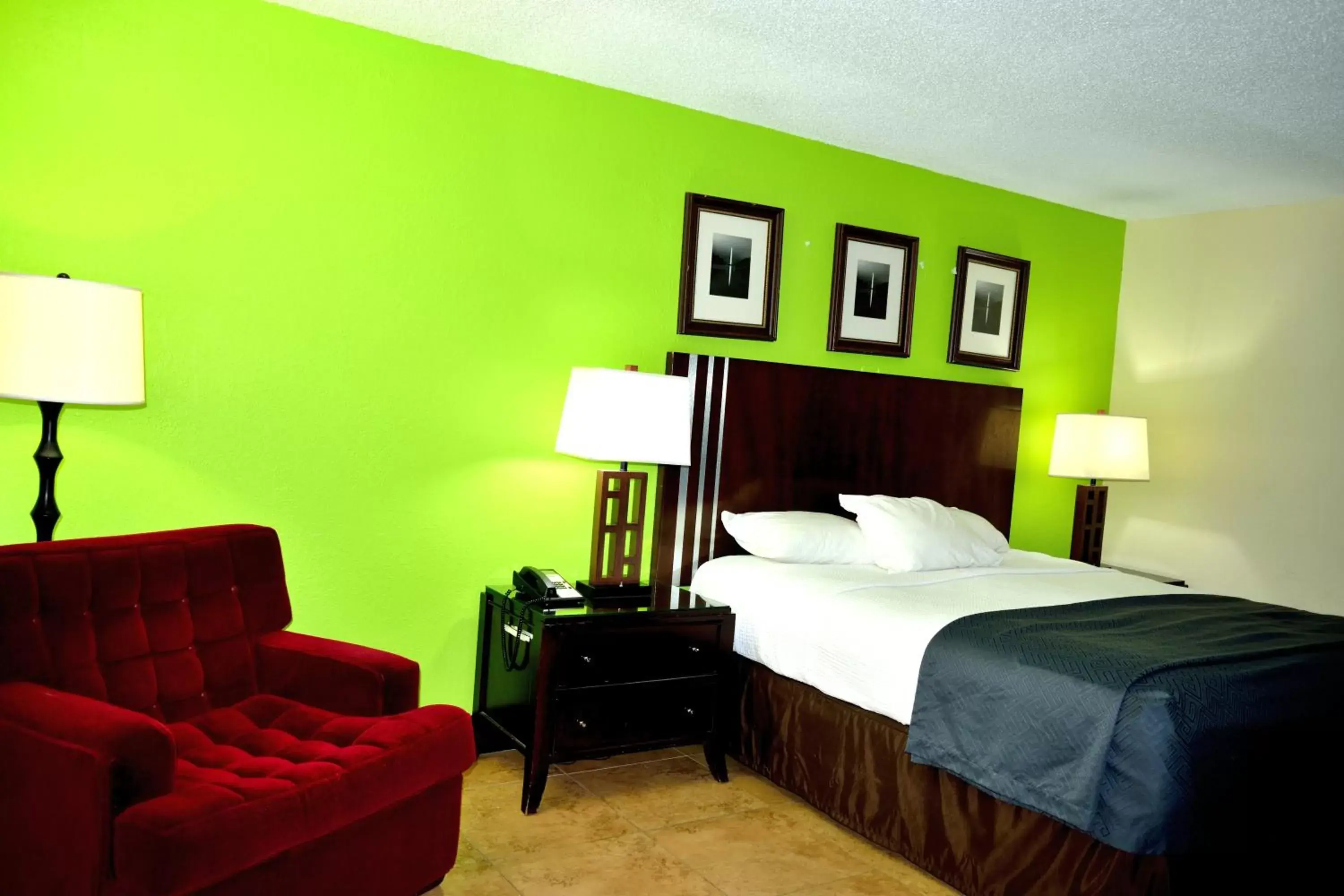 King Room - Disability Access/Non-Smoking in Flamingo Motel King Room - Disability Access/Non-Smoking in Flamingo Motel