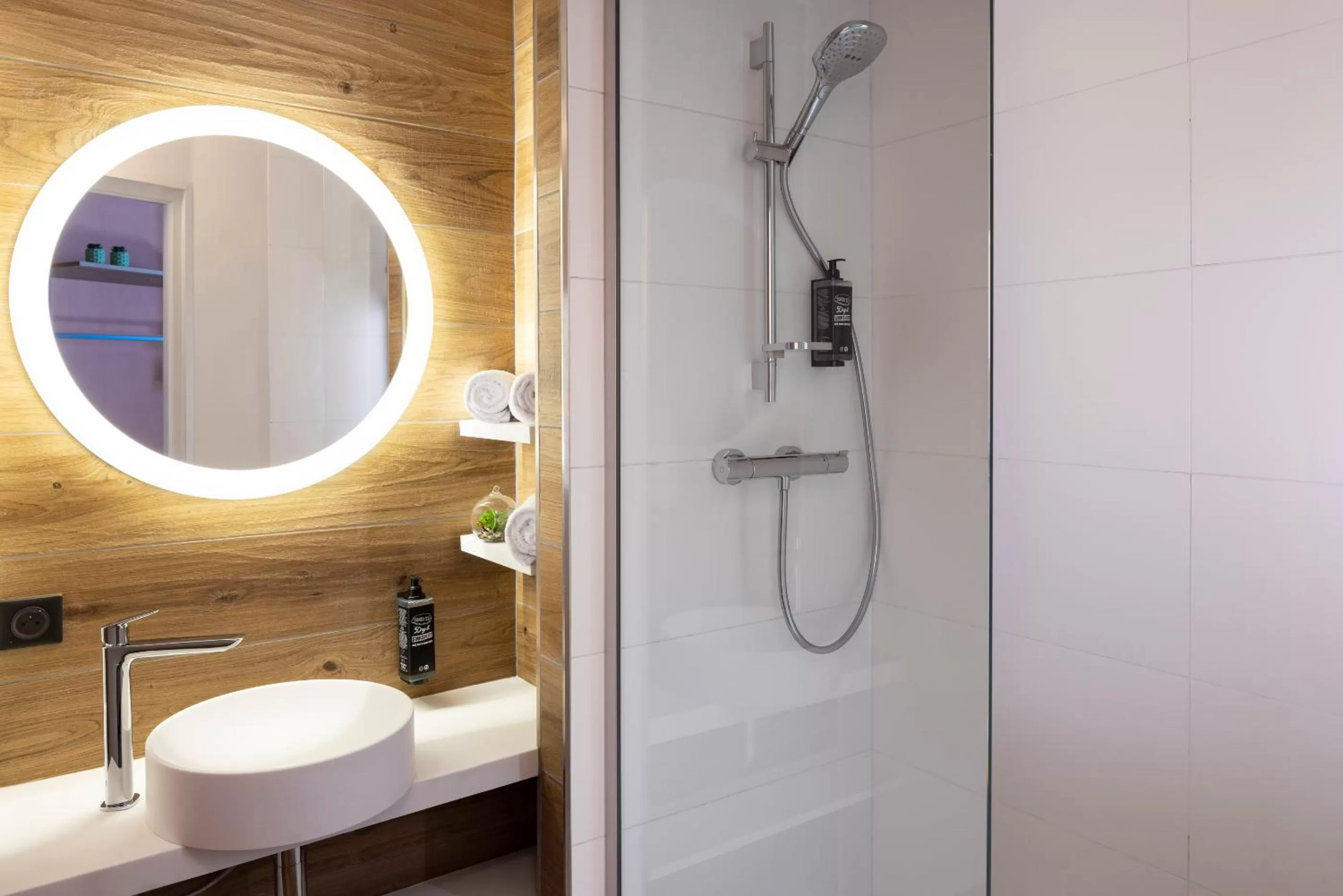 Bathroom in ibis Styles Les Houches Chamonix