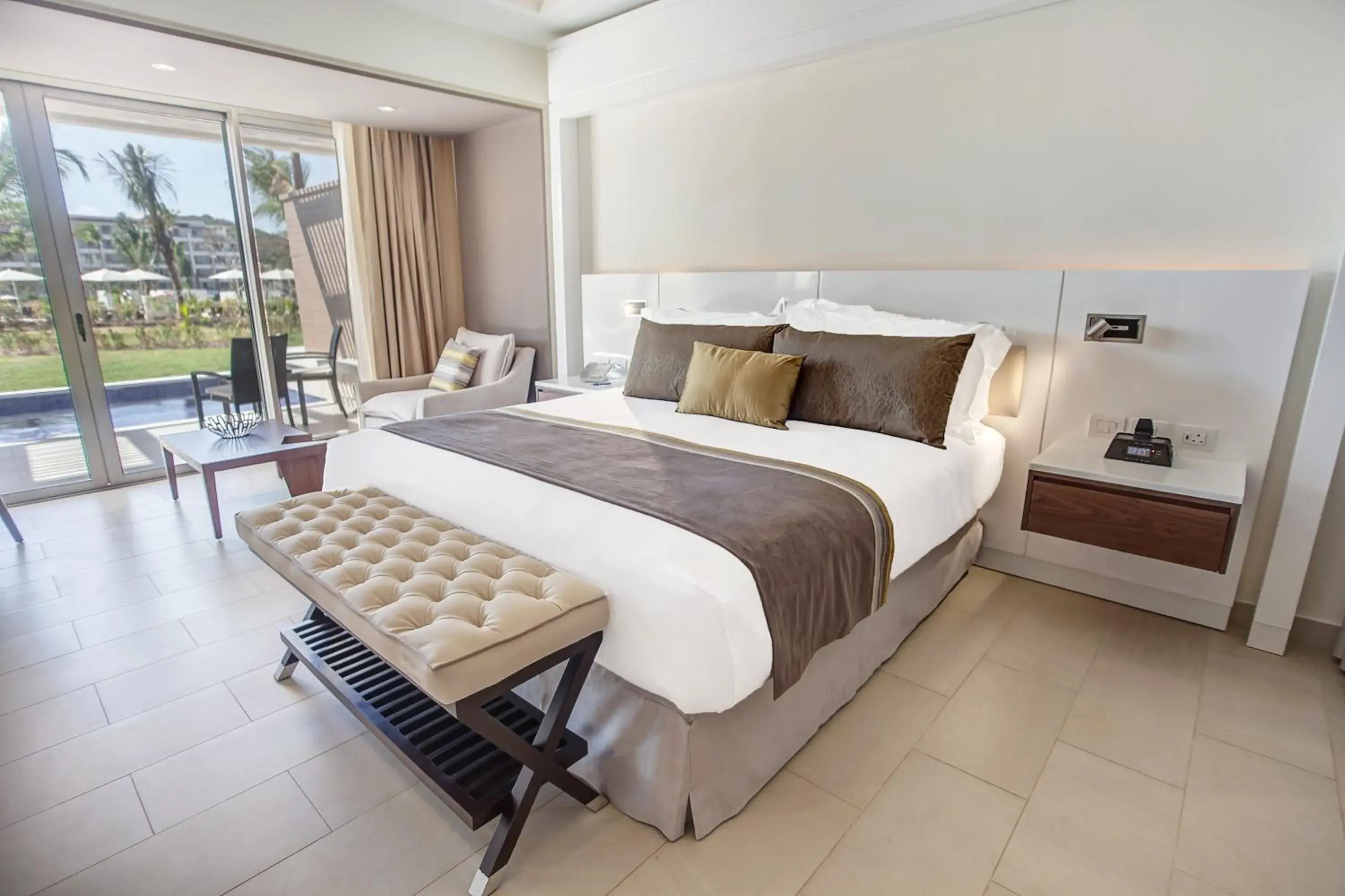 Luxury Junior Suite - single occupancy in Royalton Saint Lucia, An Autograph Collection All-Inclusive Resort Luxury Junior Suite - single occupancy in Royalton Saint Lucia, An Autograph Collection All-Inclusive Resort