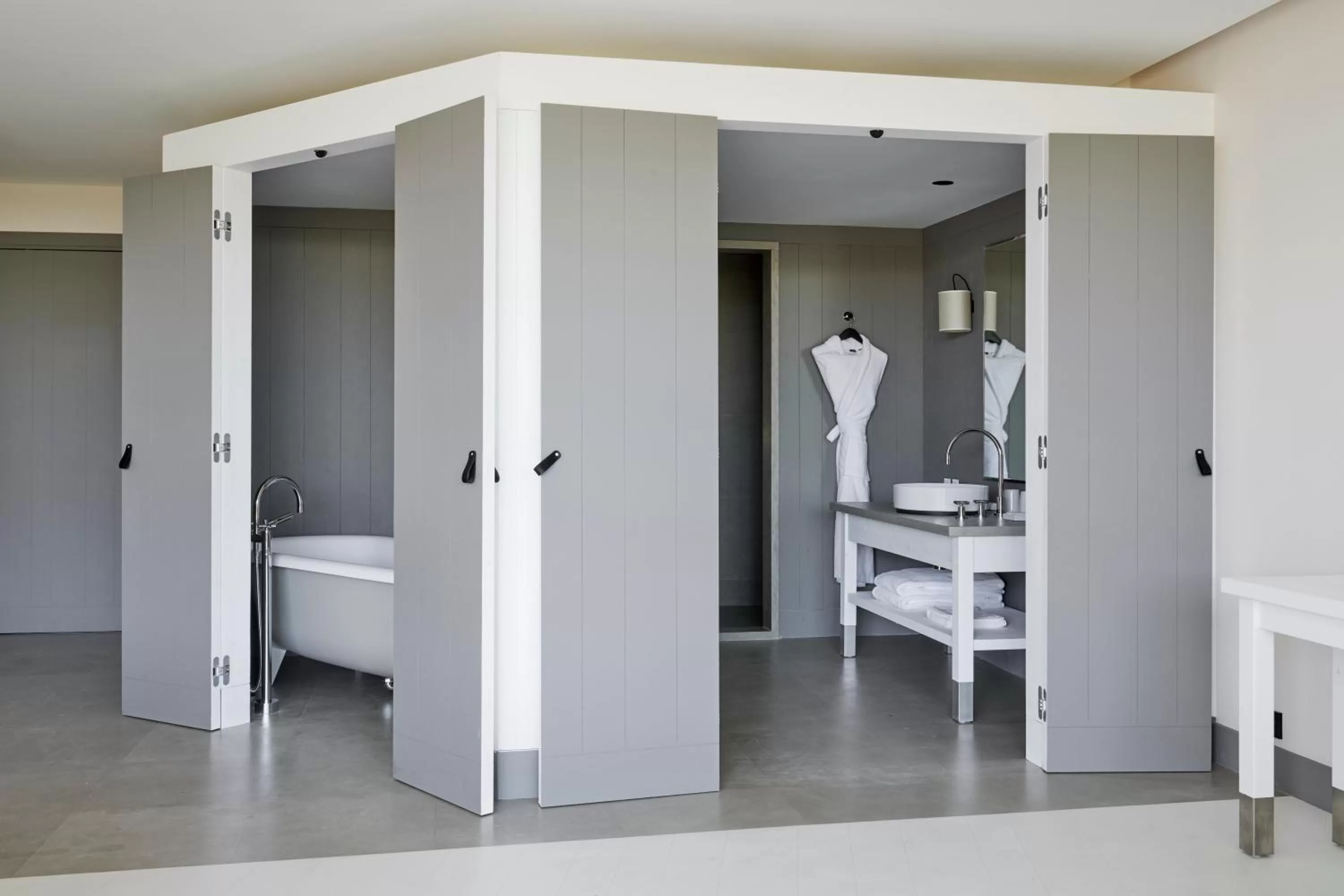 Bathroom in Hôtel Plage Palace & Spa