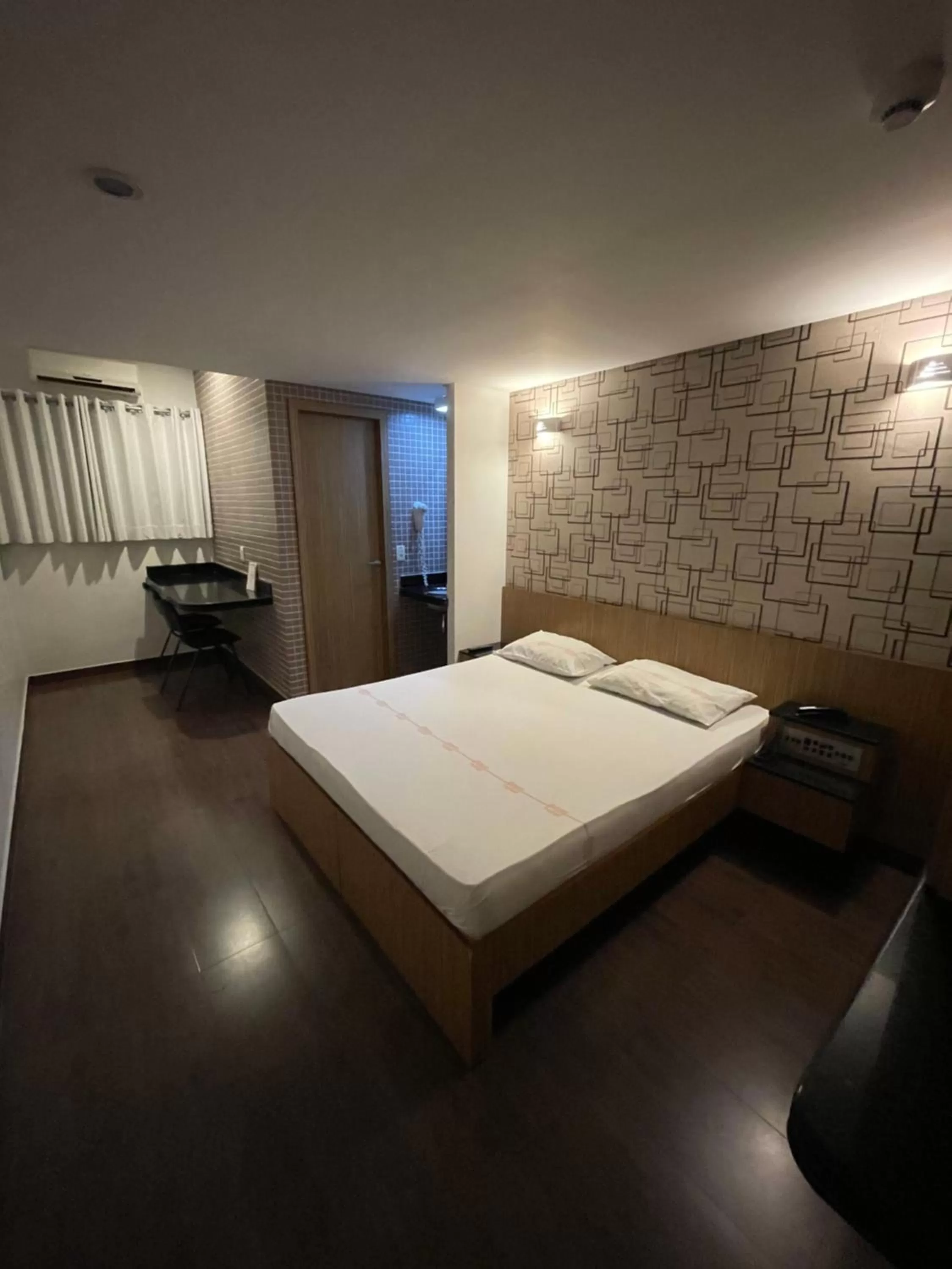 Bed in Calandre Hotel