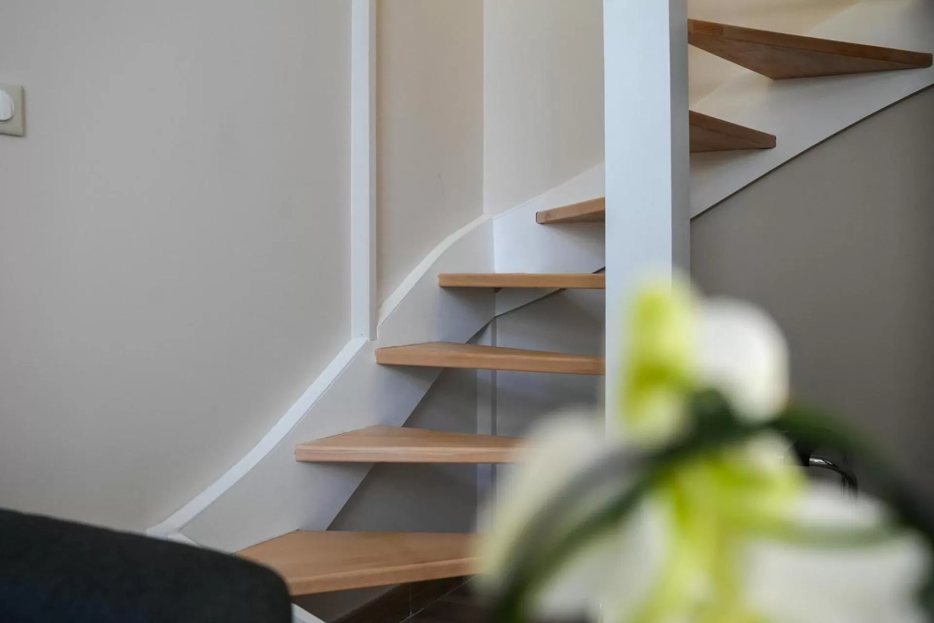 Coffee/tea facilities in Hôtel Échappée en Baie - Parking privé gratuit dont forfaits bornes électriques réservable