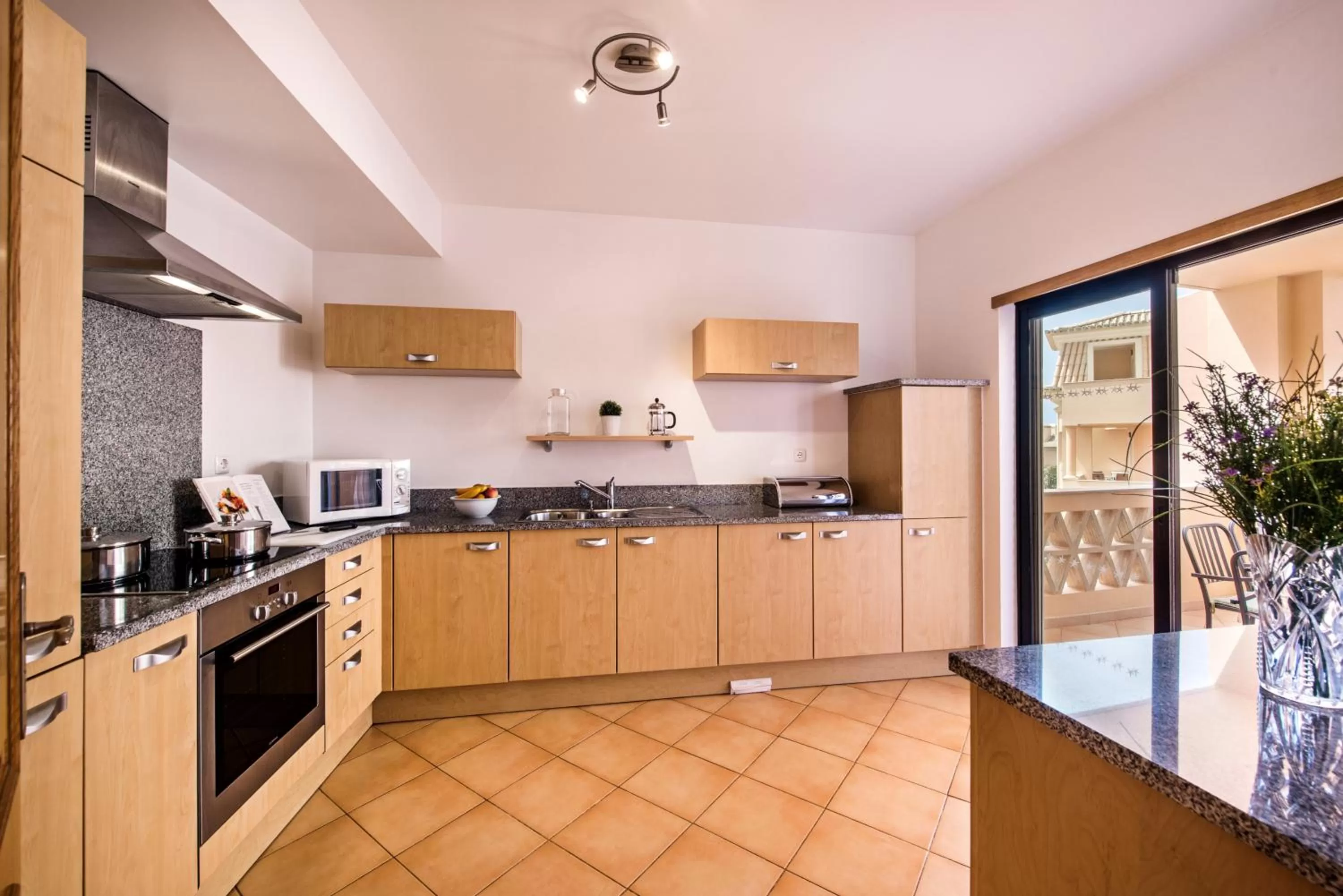Kitchen or kitchenette in Estrela da Luz Resort