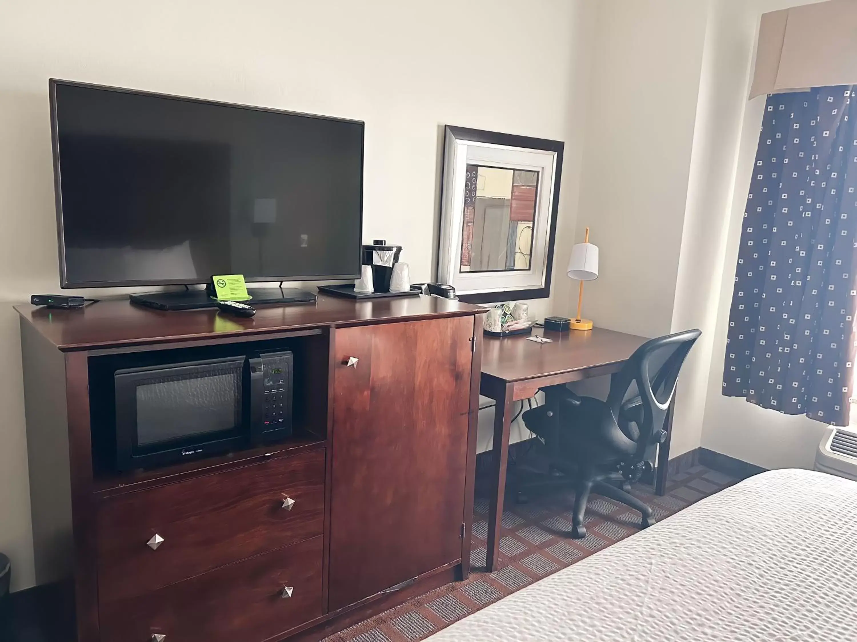 Queen Room in La Quinta by Wyndham Bozeman Queen Room in La Quinta by Wyndham Bozeman