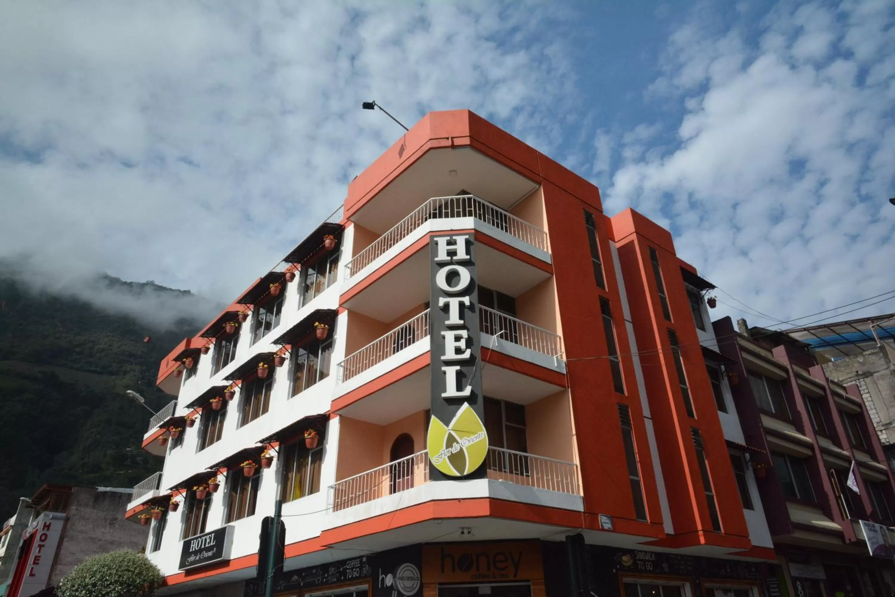 Property Building in Hotel Flor de Oriente