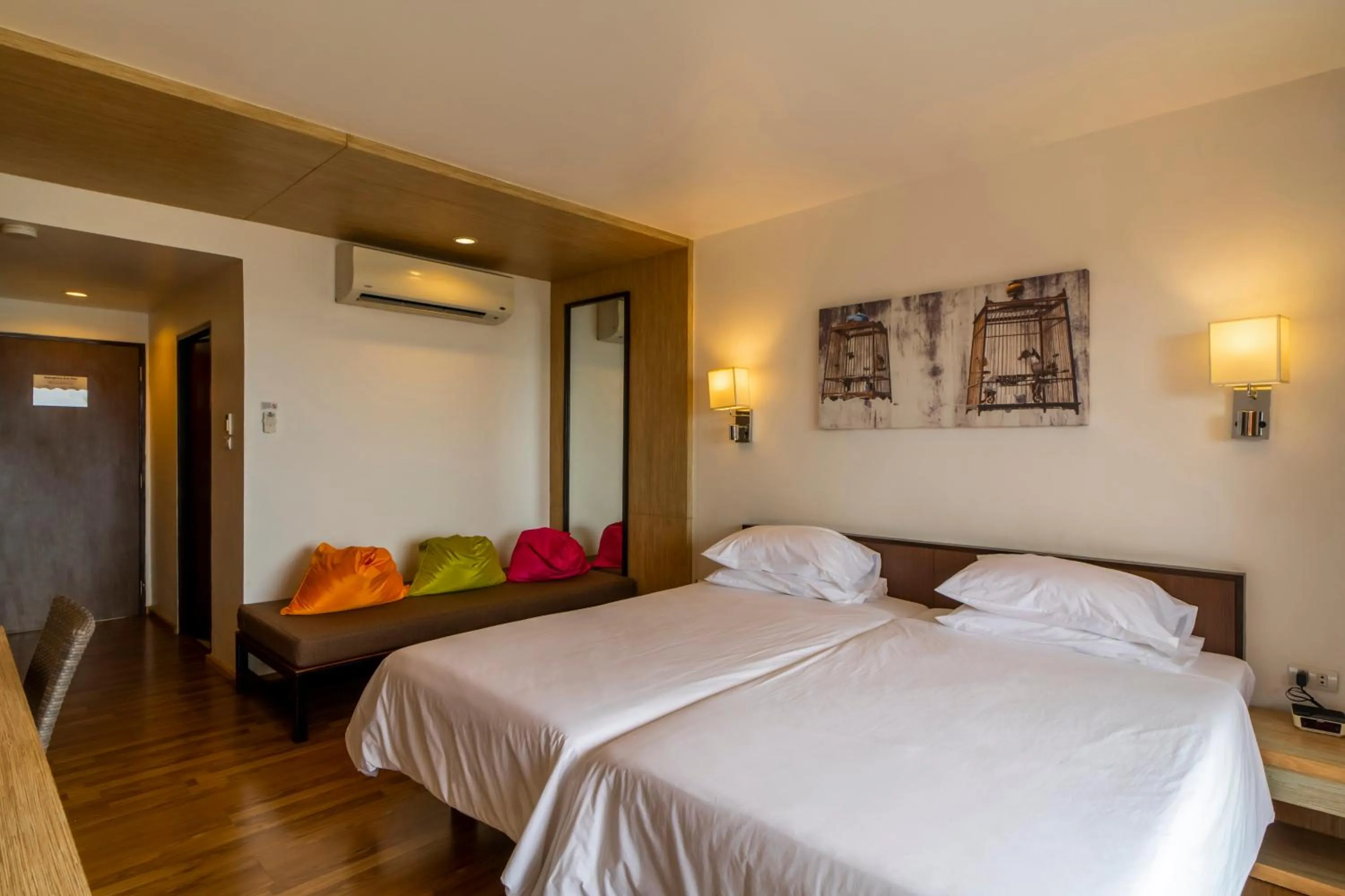 Bed in Best Western Phuket Ocean Resort