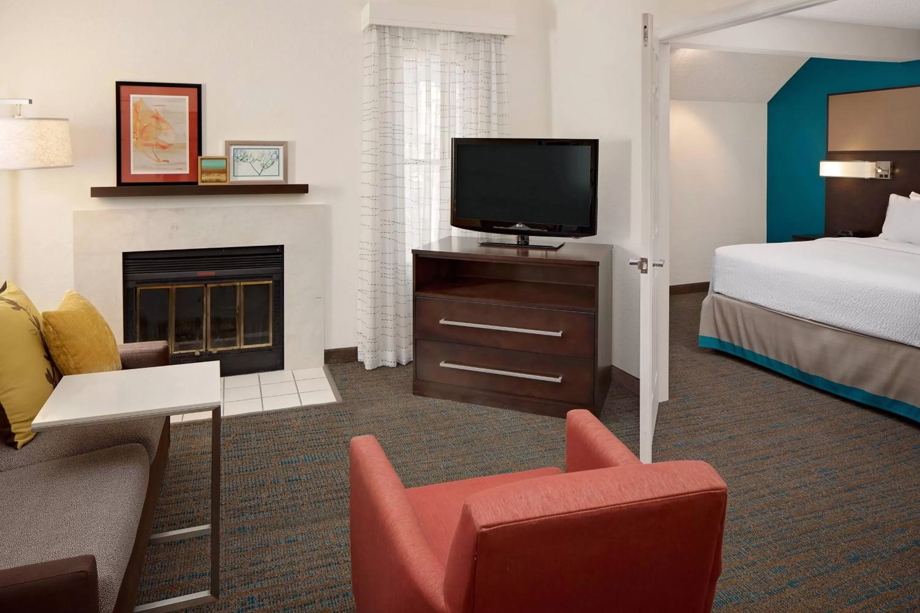 Photo of the whole room, Bed in Residence Inn Fremont Silicon Valley