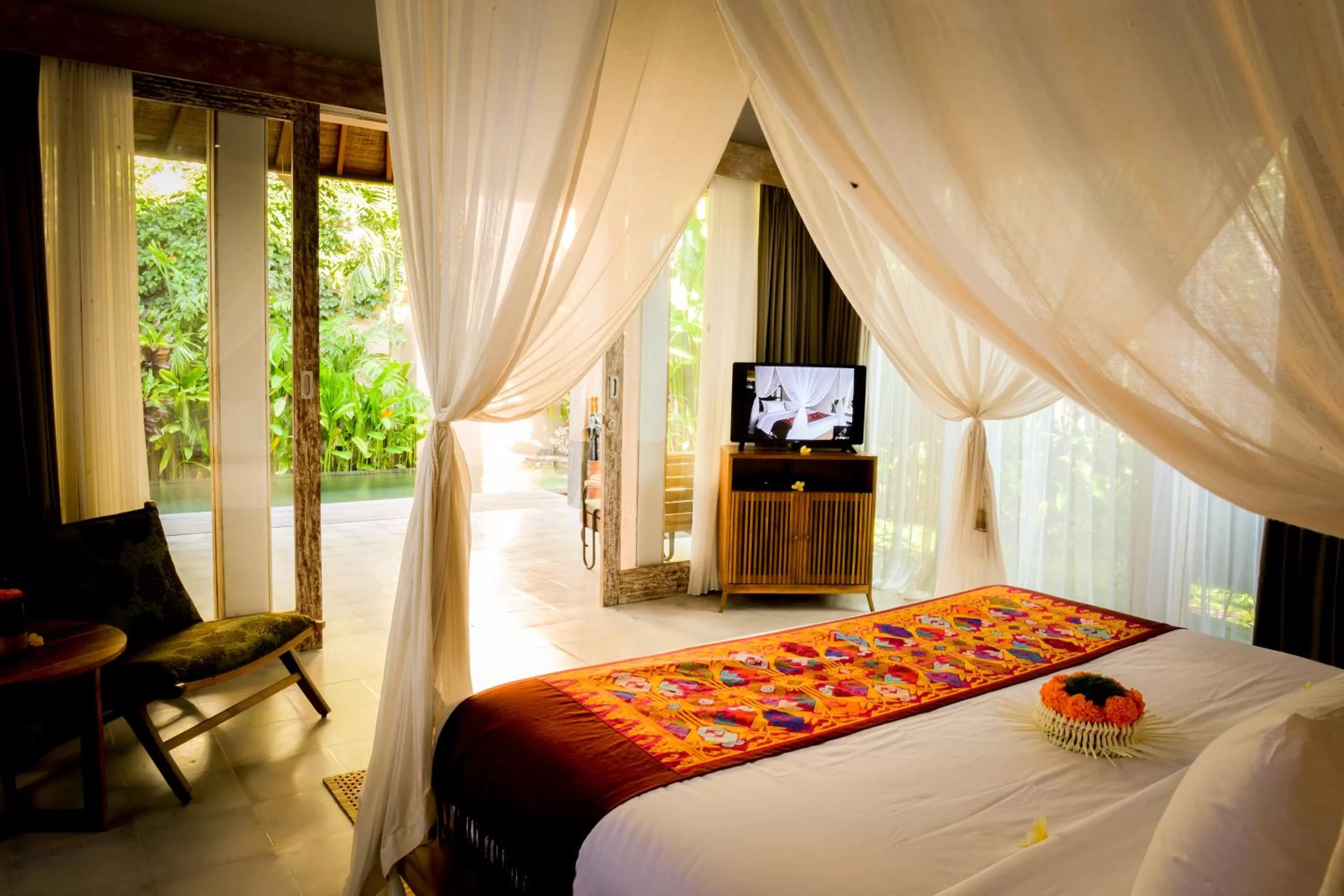 Property building, Bed in Purana Boutique Resort