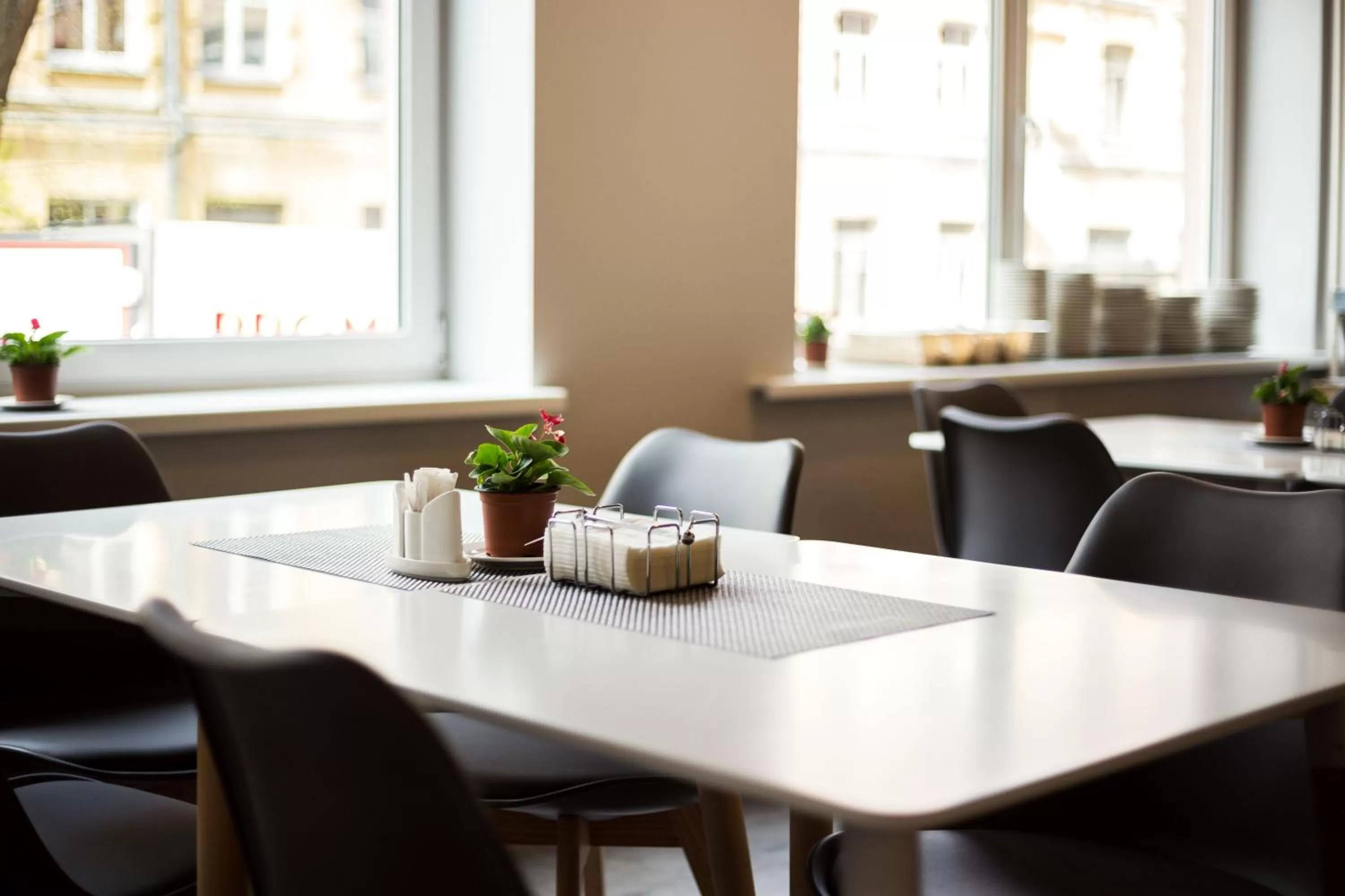 Restaurant/places to eat in Old Town Trio