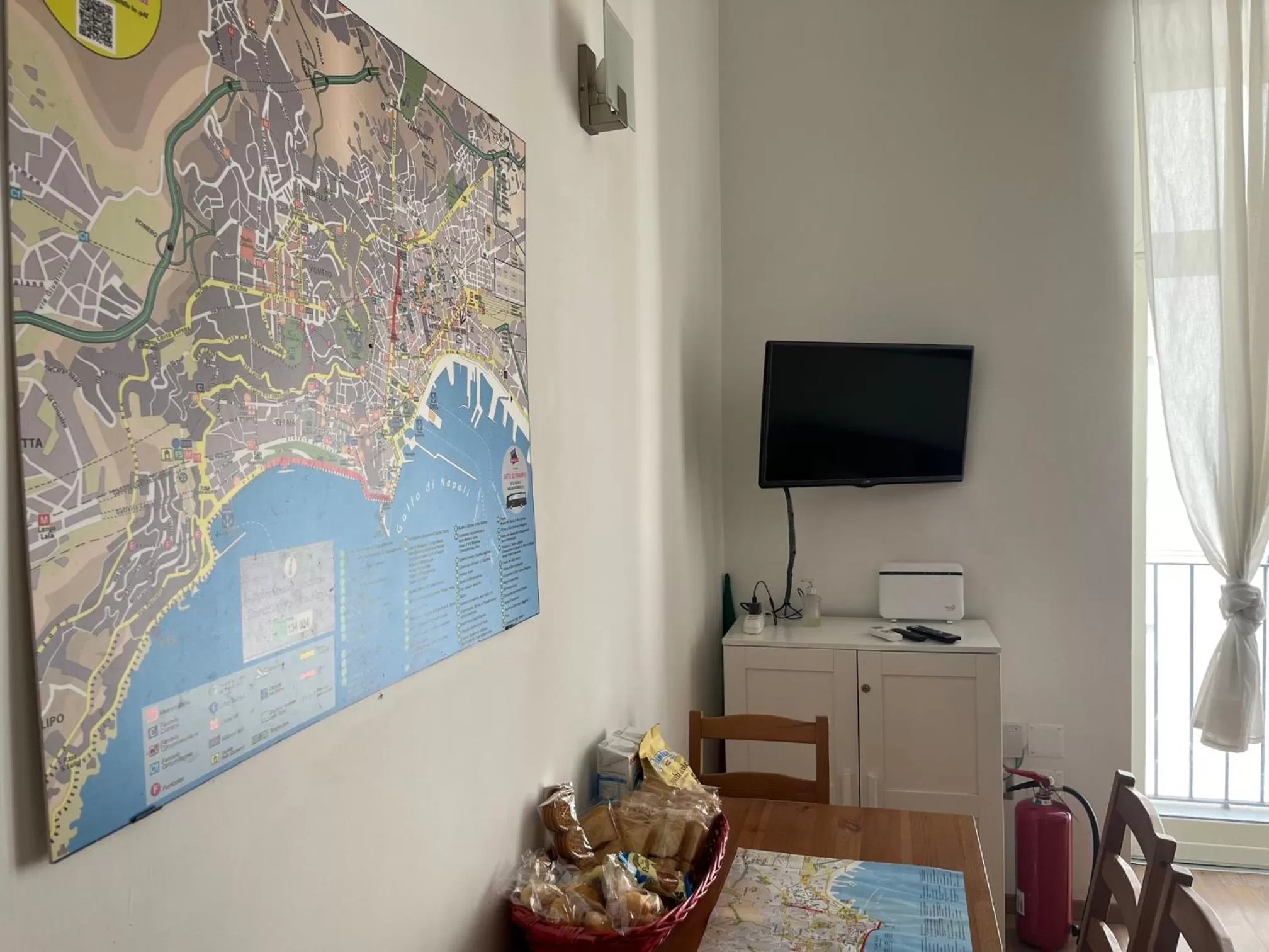 Photo of the whole room in Ale & Tizy House