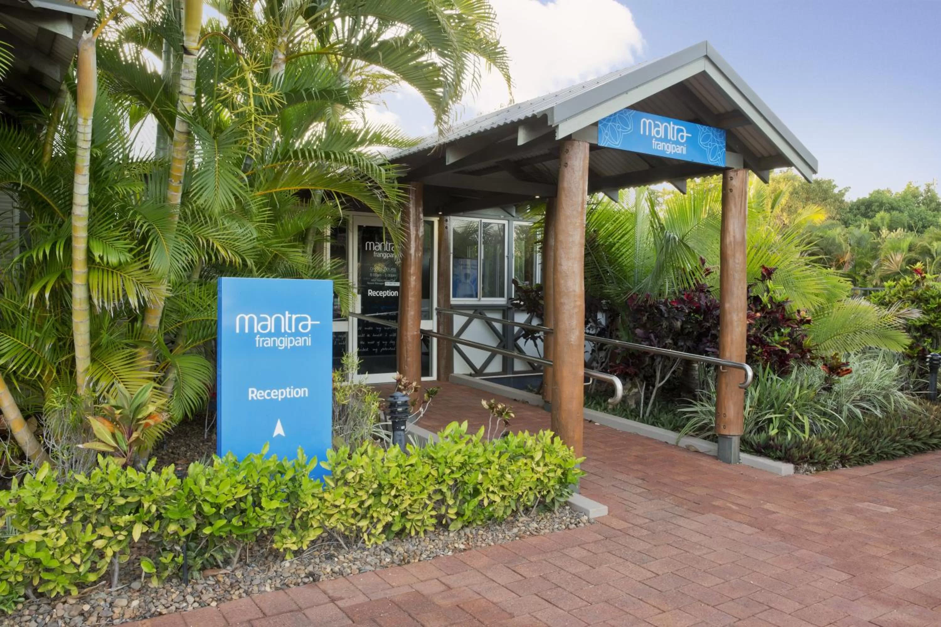Facade/entrance in Mantra Frangipani Broome