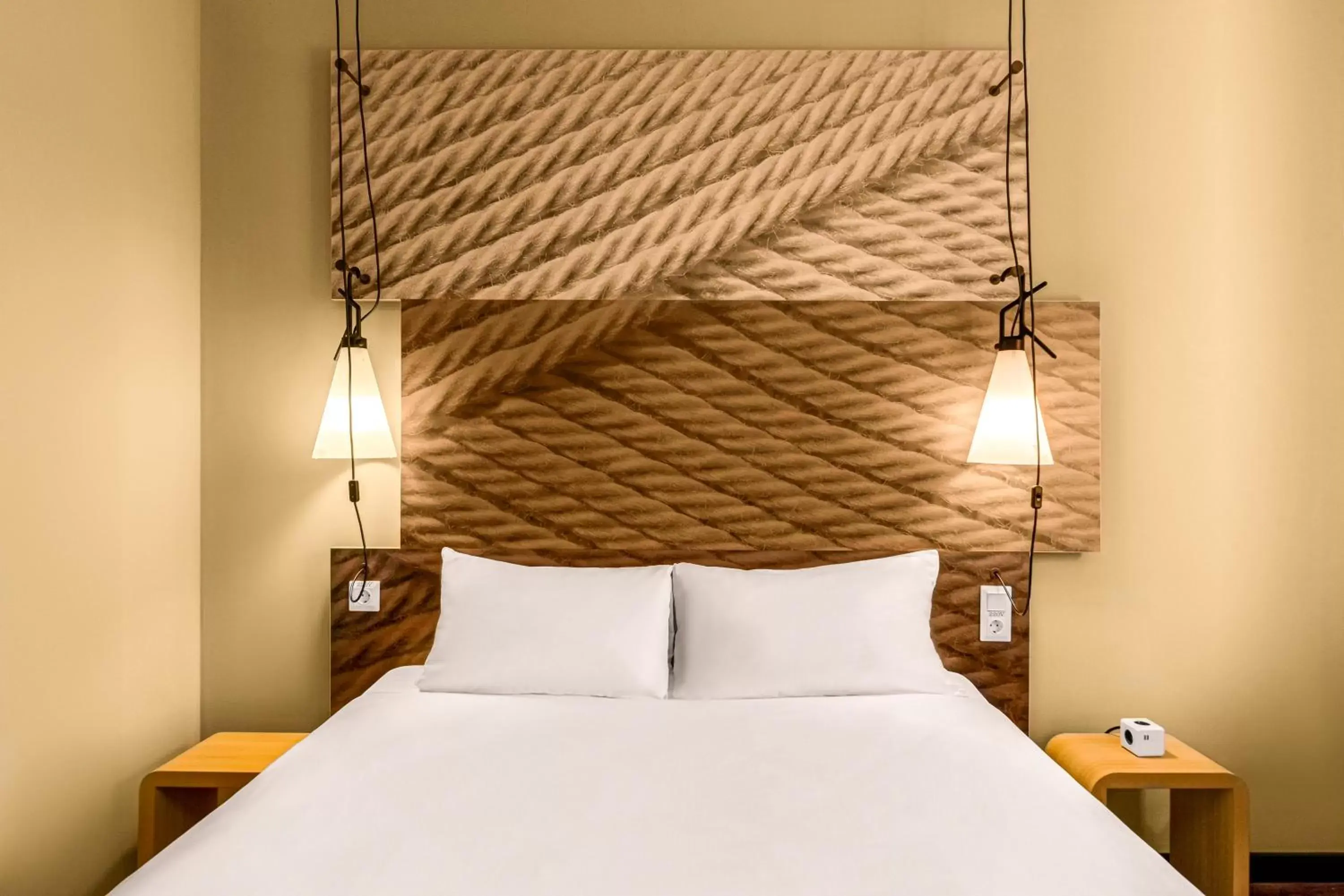 Standard Double Room in ibis Zürich City West Standard Double Room in ibis Zürich City West