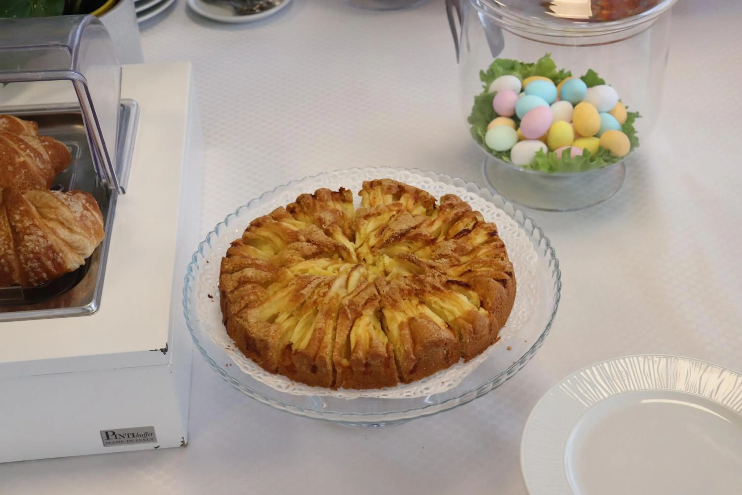 Restaurant/places to eat in Hotel Morolli