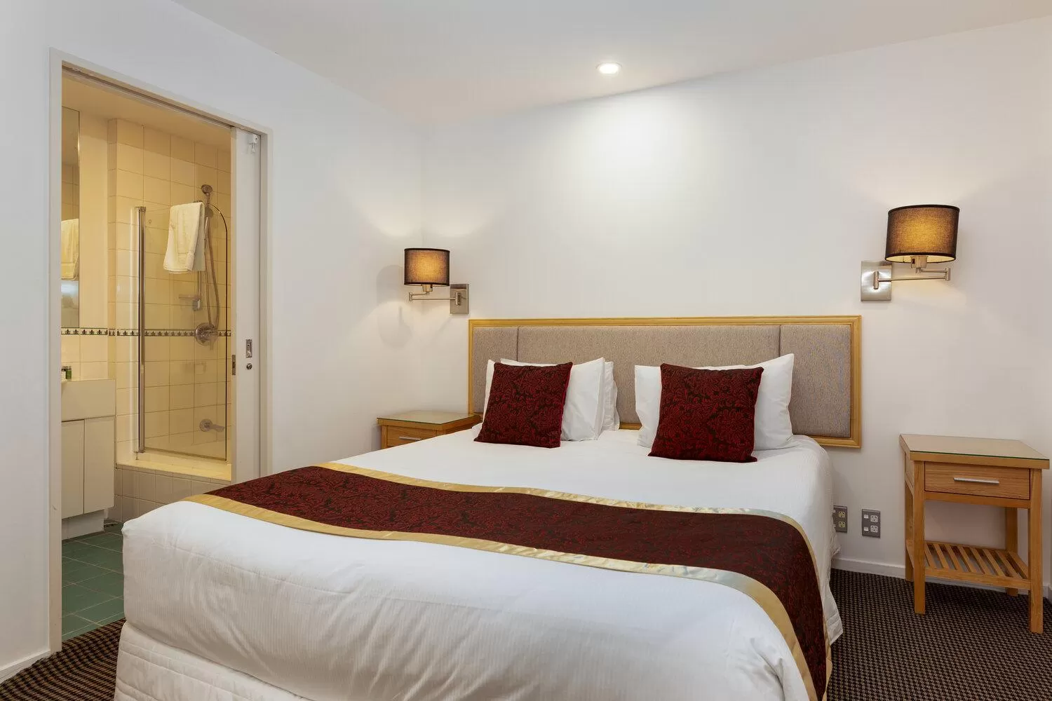 Bedroom, Bed in Fino Hotel & Suites