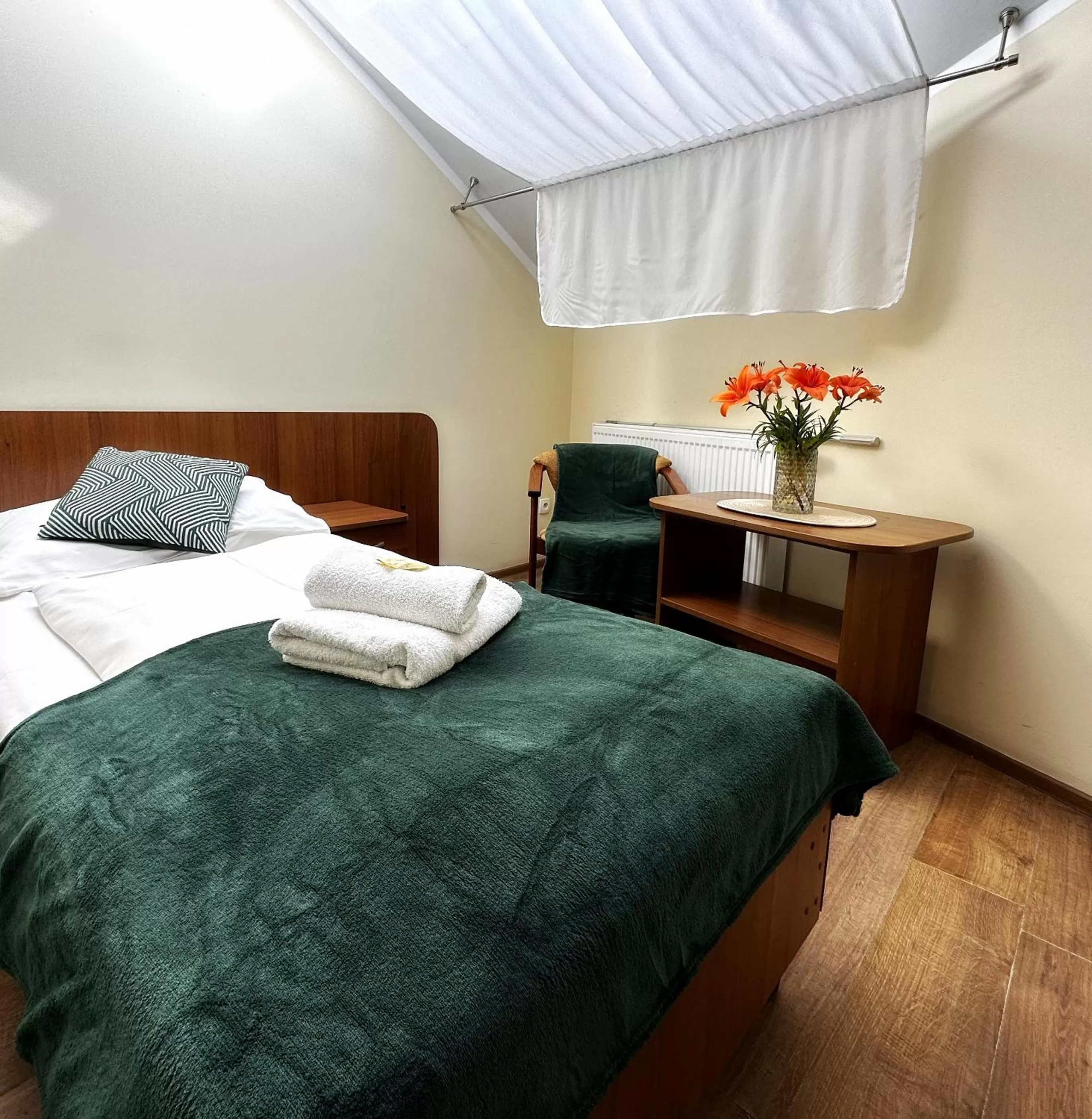 Photo of the whole room, Bed in Rezydencja Korab